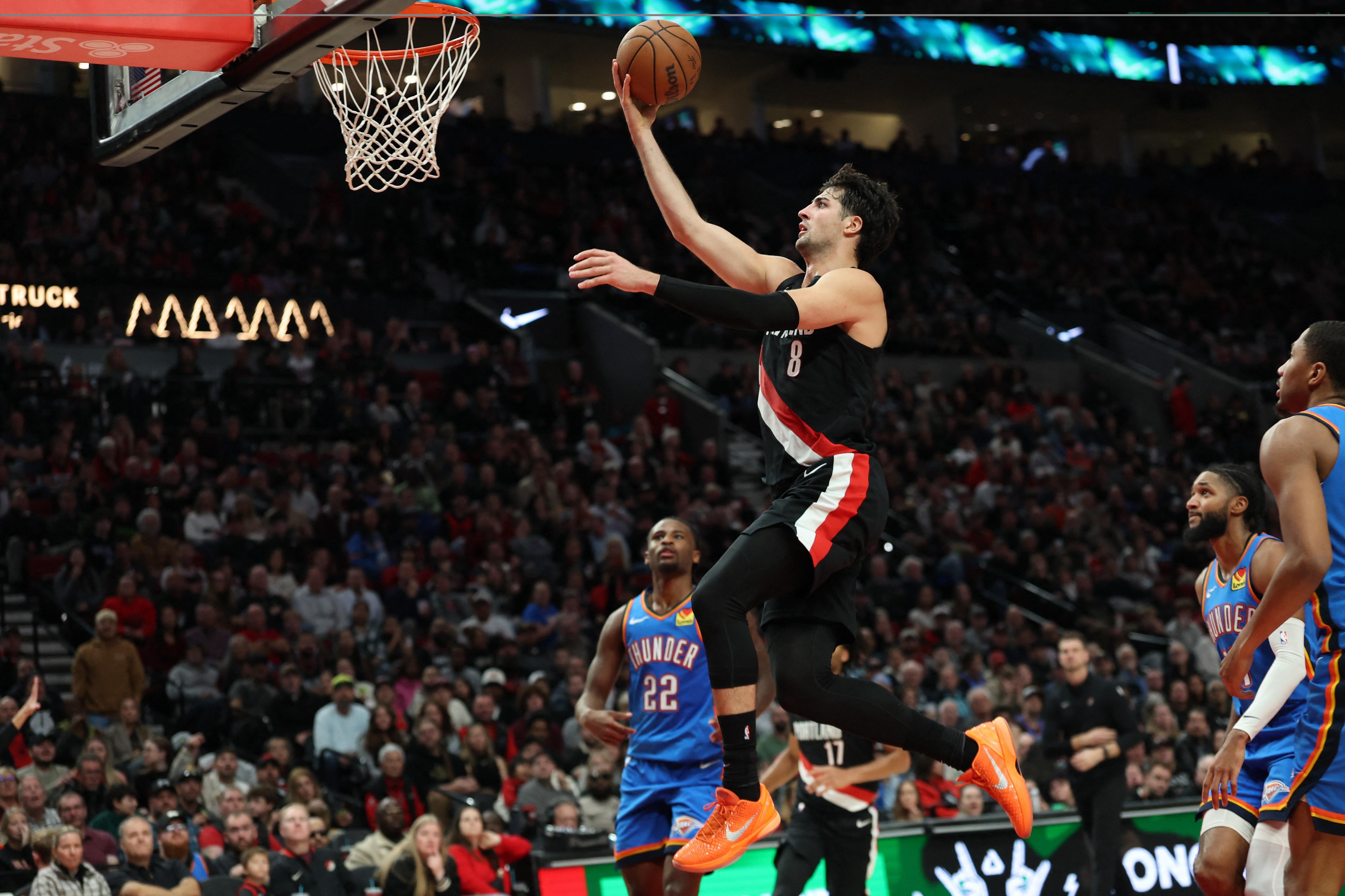 NBA: Blazers escape 22-point hole, hand Thunder first loss