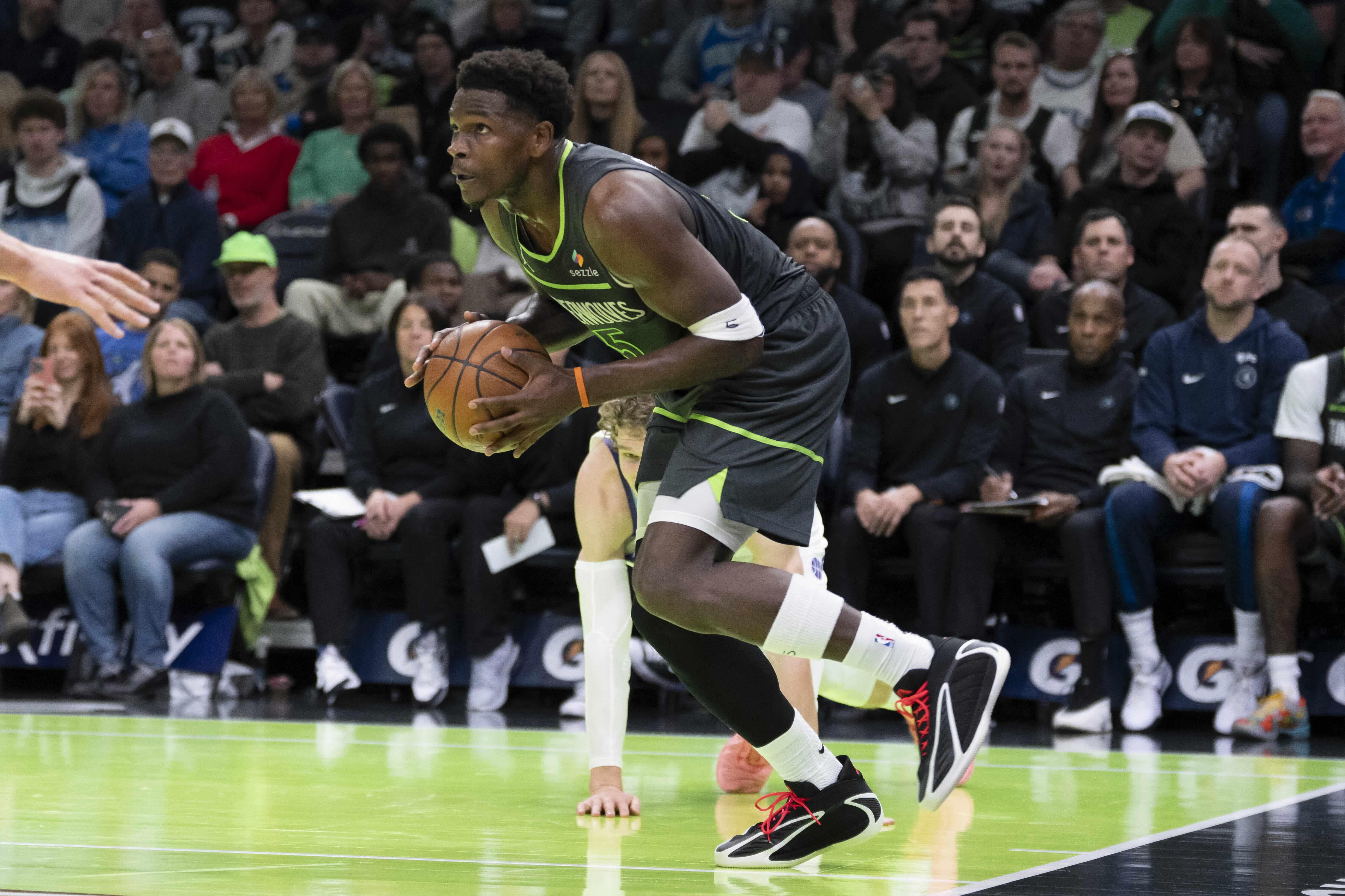 NBA: Anthony Edwards, Timberwolves start fast, blow out Jazz