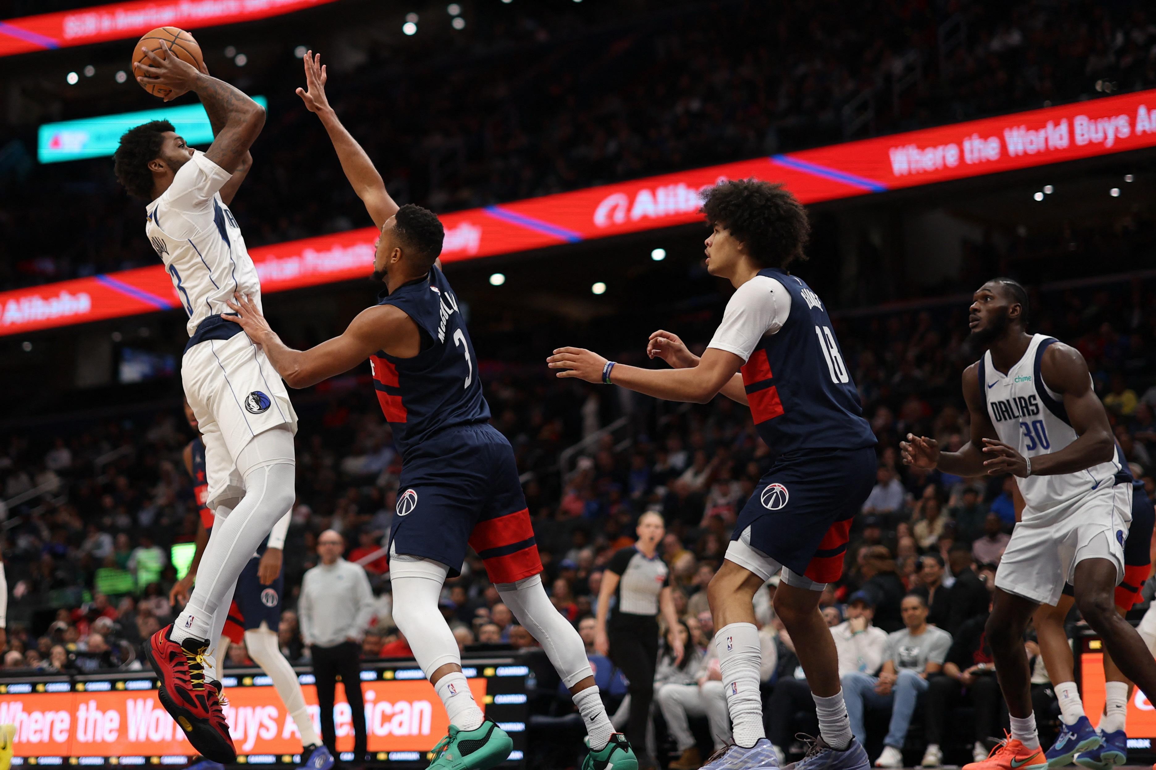 NBA: Mavericks halt losing streak with narrow win over hapless Wizards