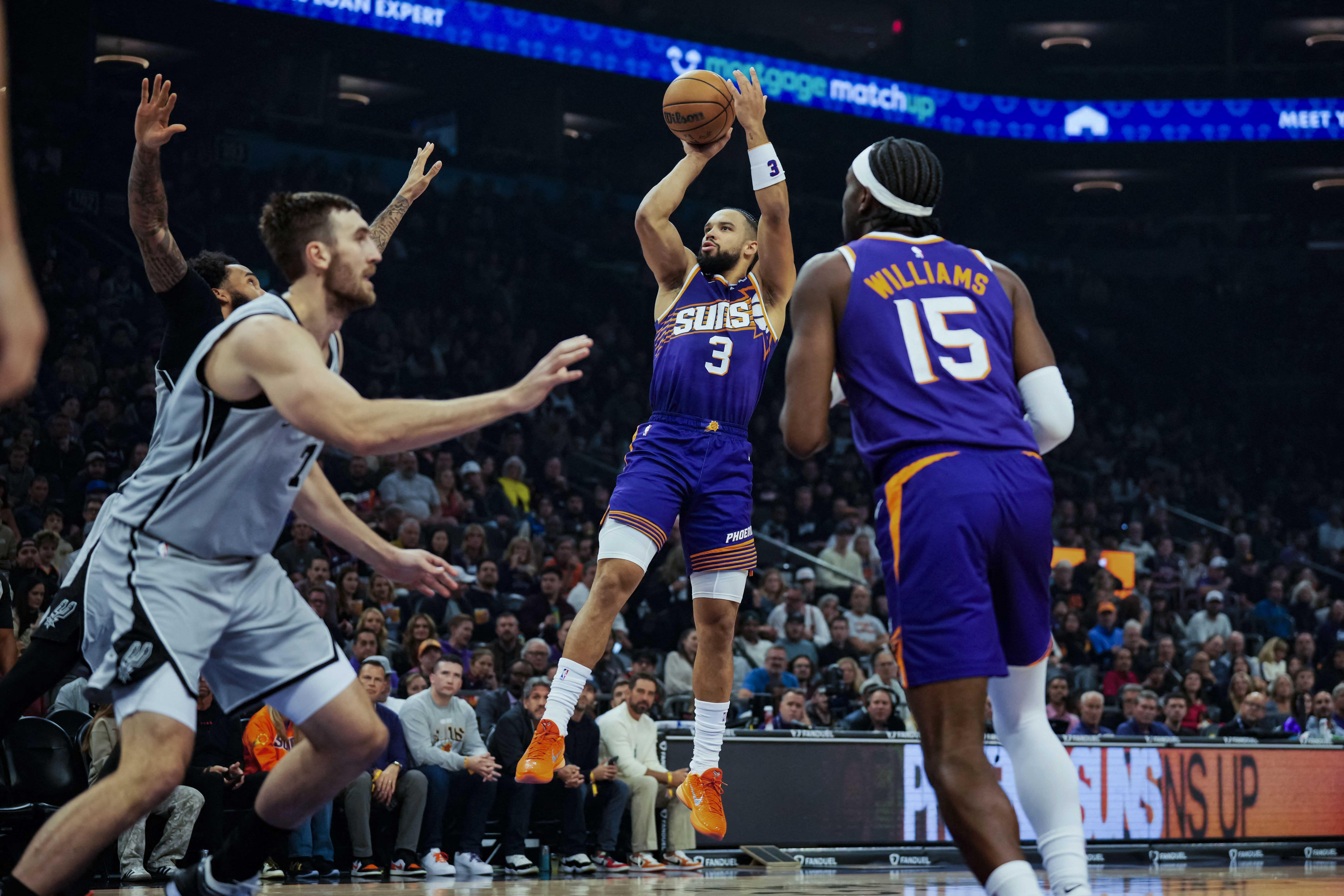 NBA: Dillon Brooks, Devin Booker combine for 49 points as Suns win 3rd straight