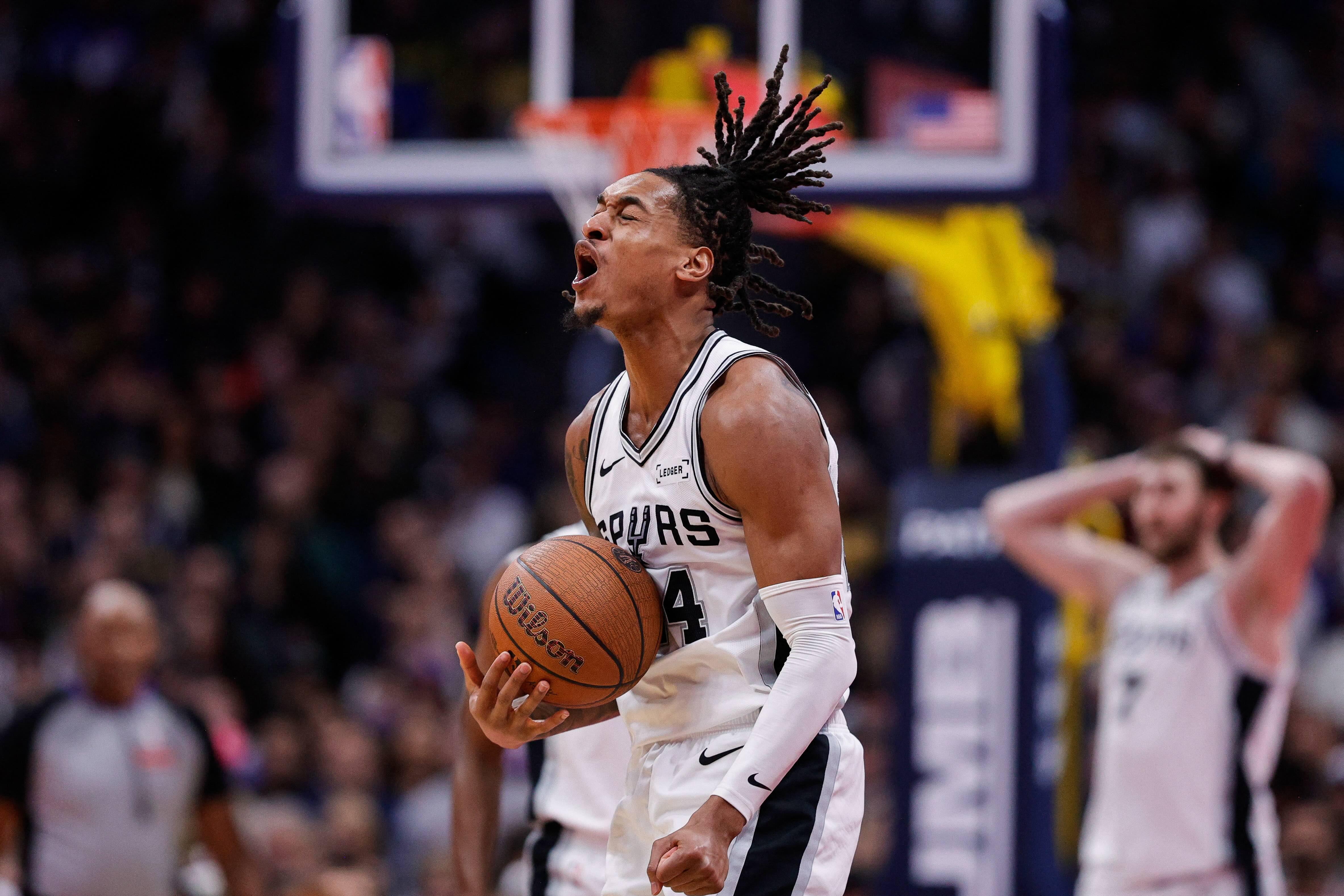 NBA Cup: Spurs charge back, down Nuggets to take West Group C