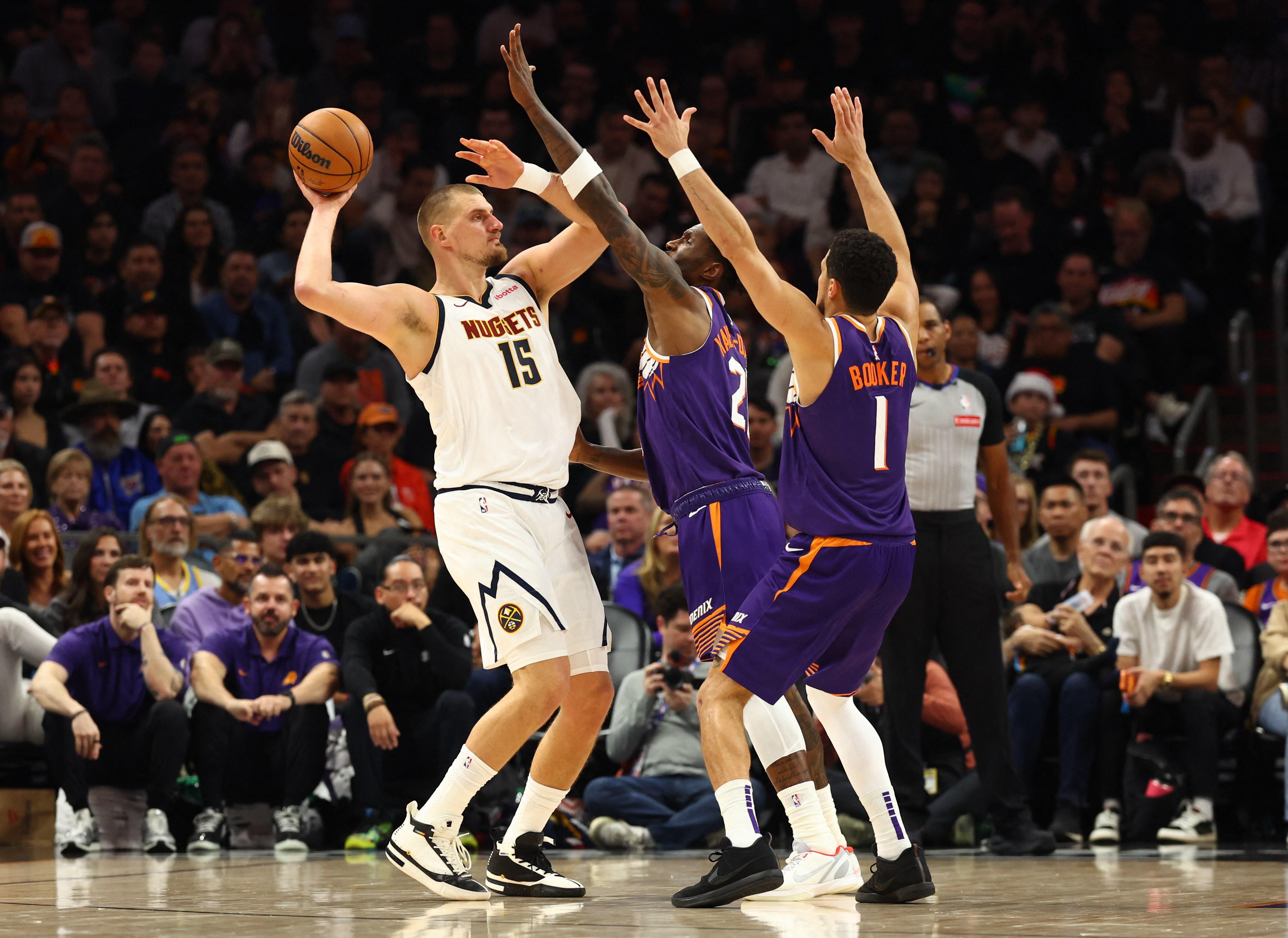 NBA: Nikola Jokic, Nuggets top Suns as road win streak hits 7