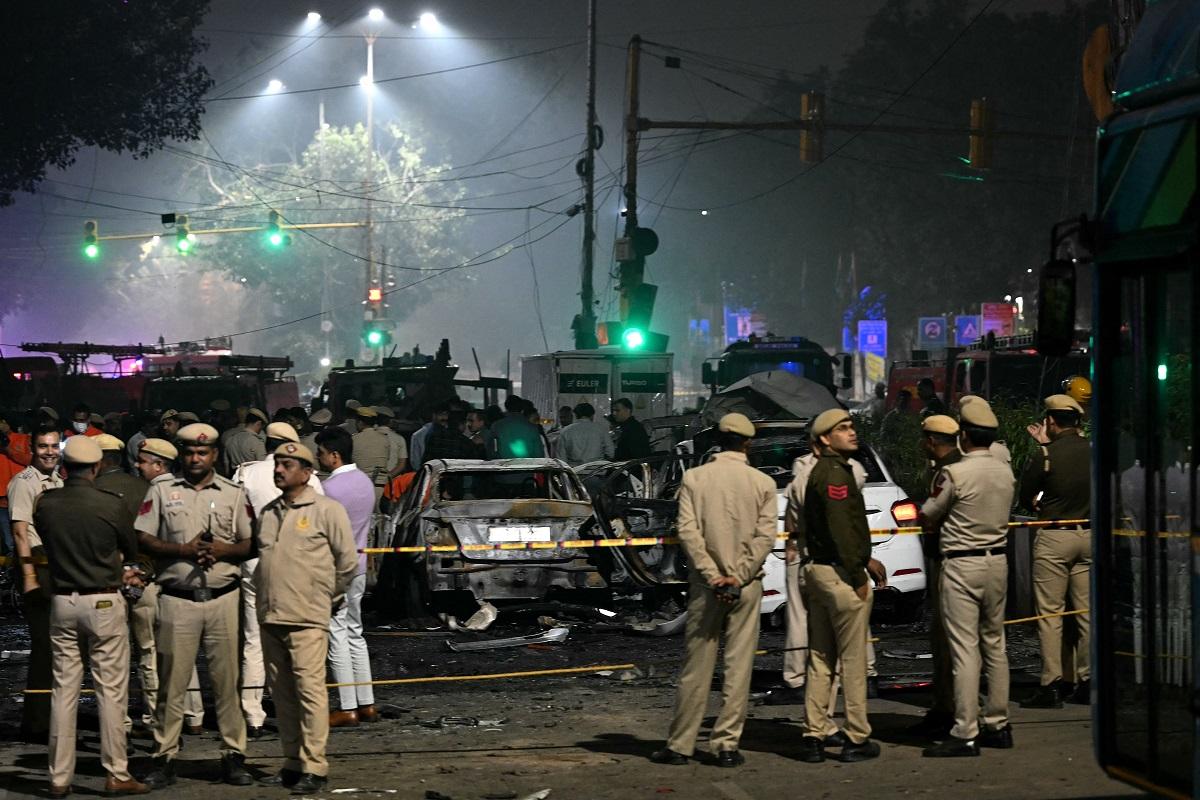 Eight dead in explosion near Red Fort in India's New Delhi
