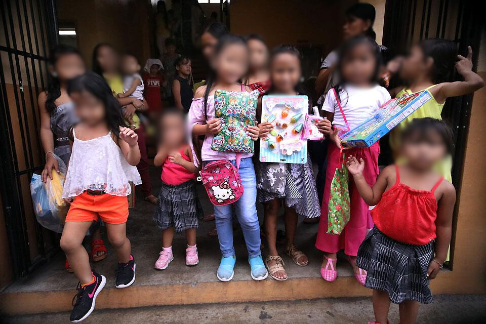 No more Christmas parties in schools? Fake news, says DepEd