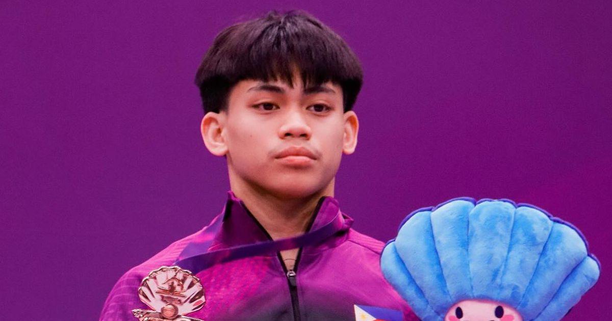 Karl Eldrew Yulo overcomes ankle injury to claim Junior Worlds floor exercise bronze