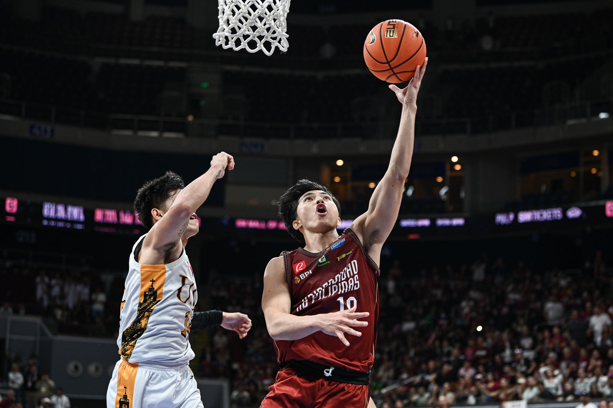 UAAP: Harold Alarcon takes over in clutch as UP squeaks past UST
