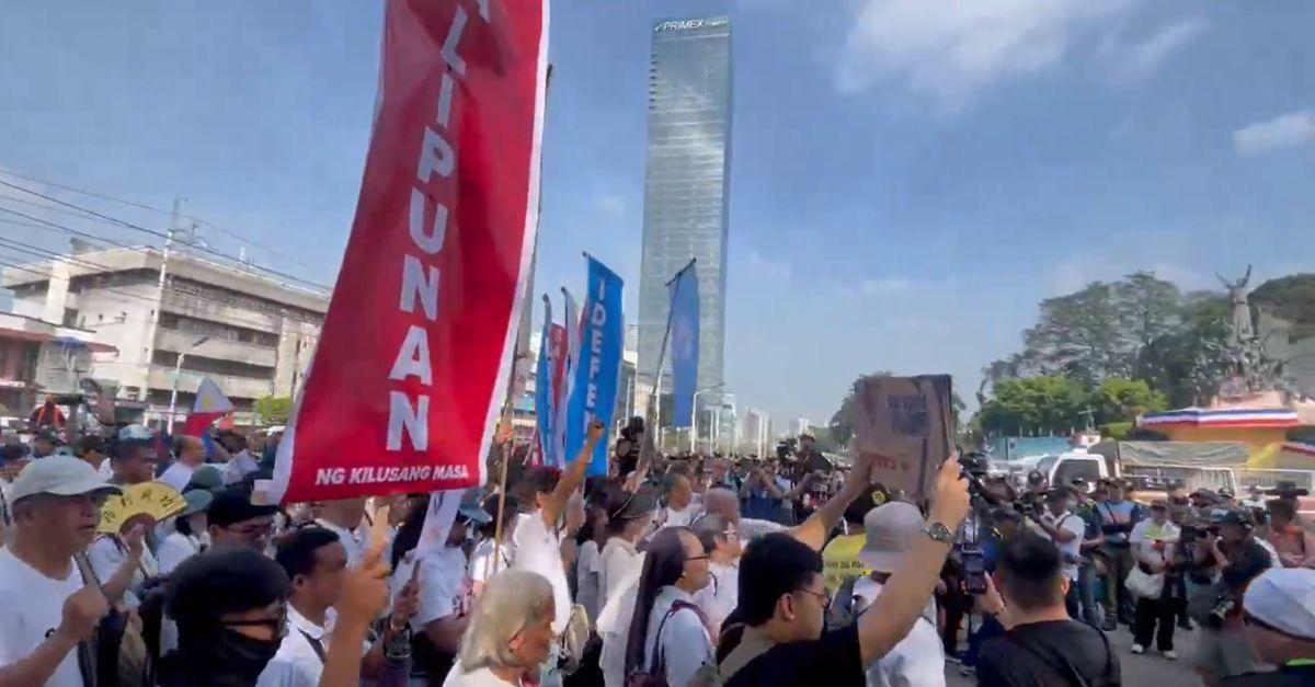 Rallyists in NCR push through with protest vs corruption