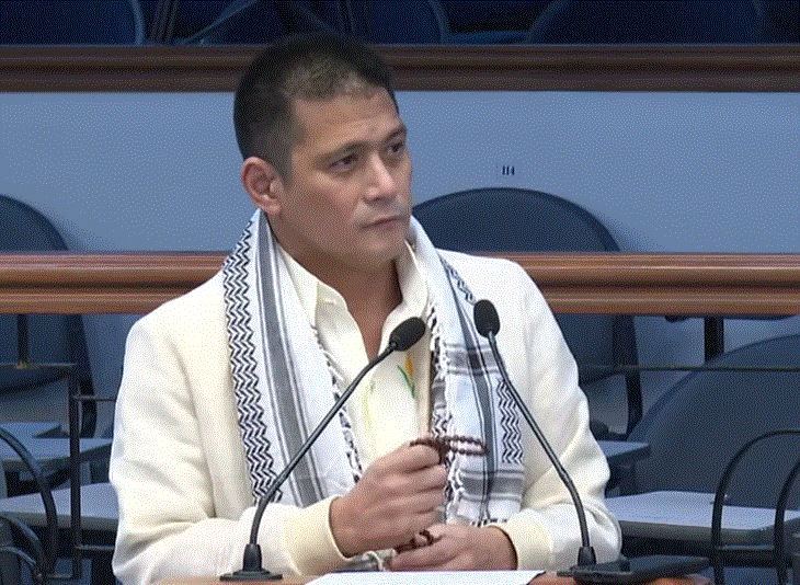 Palace hits Robin for urging Bato not to surrender to foreign power