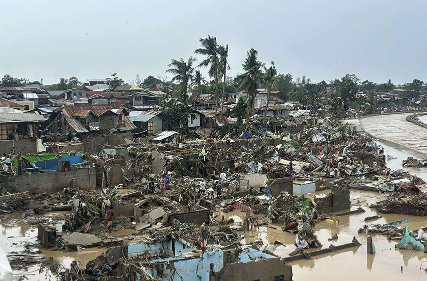 Philippines halts search for typhoon Tino dead as huge new storm Uwan nears