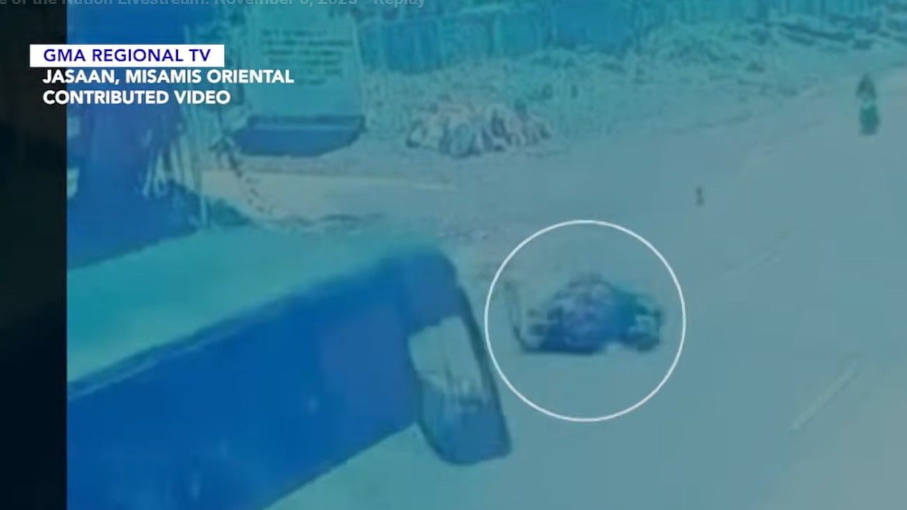 2 riders dead after being run over by bus in Misamis Oriental