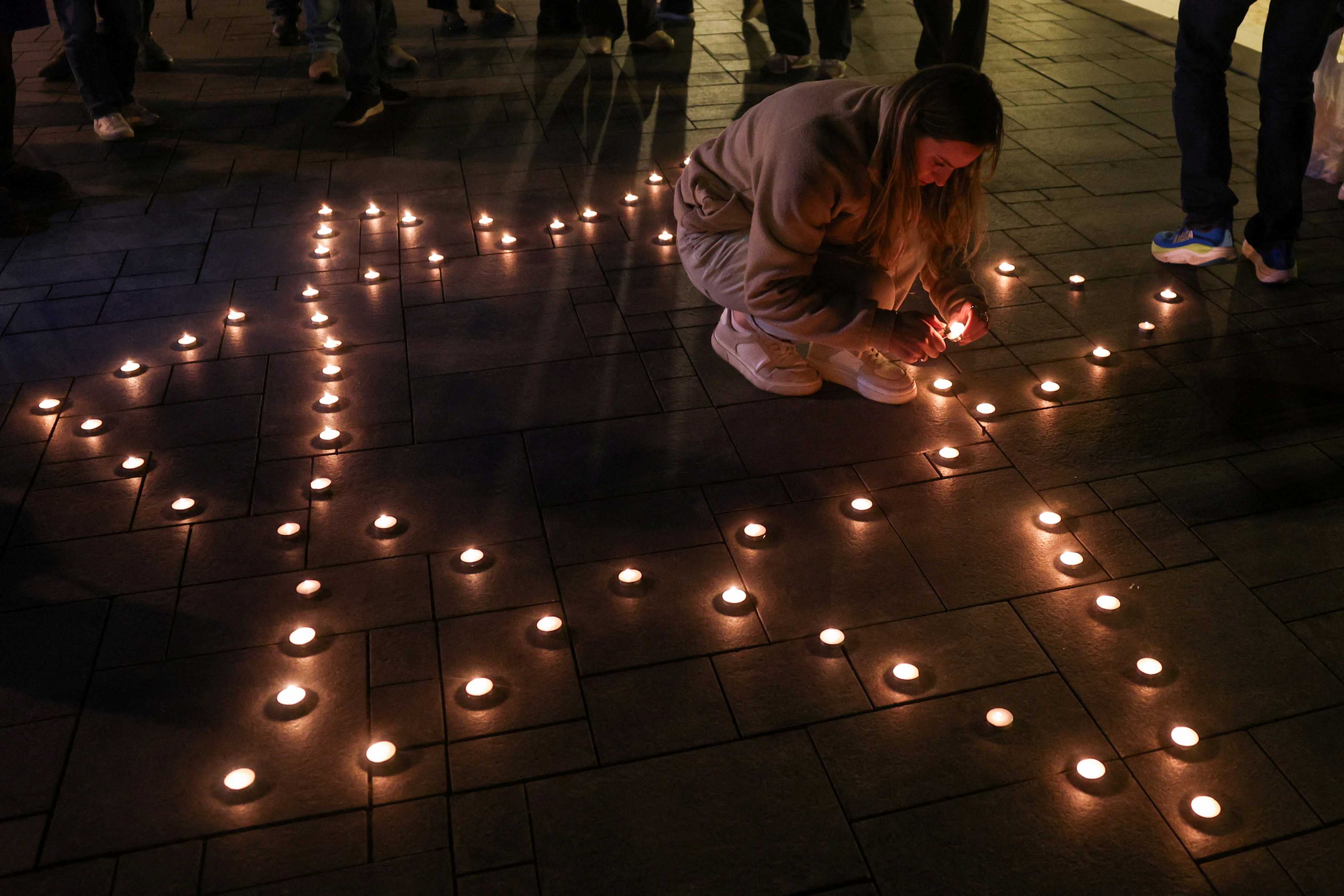 Vigil for victims of a mass shooting incident on Bondi Beach