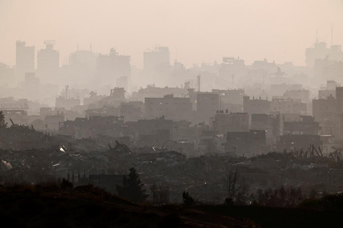 Israeli defense minister vows military to remain in Gaza