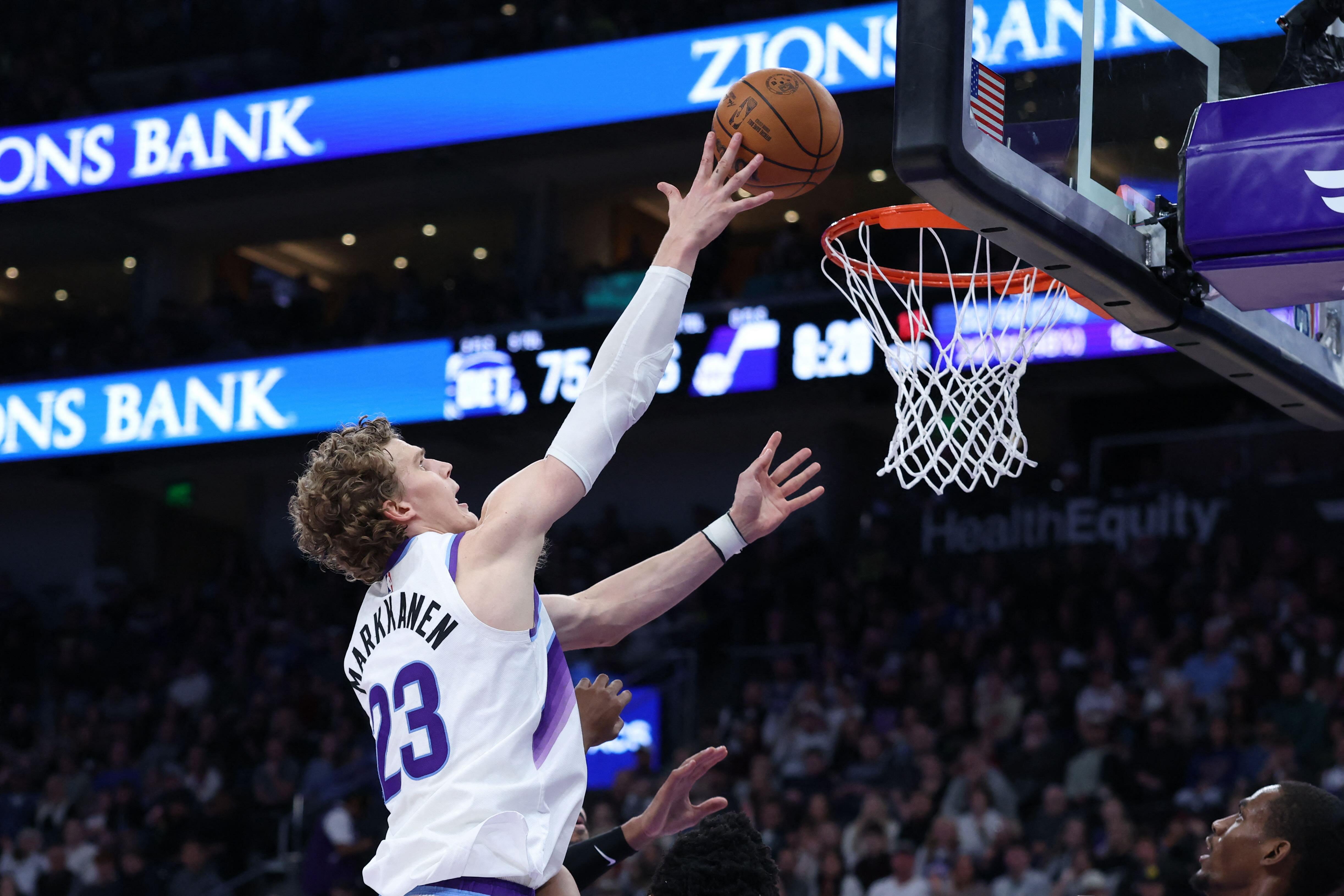 NBA: Lauri Markkanen helps carry Jazz to road win over Spurs