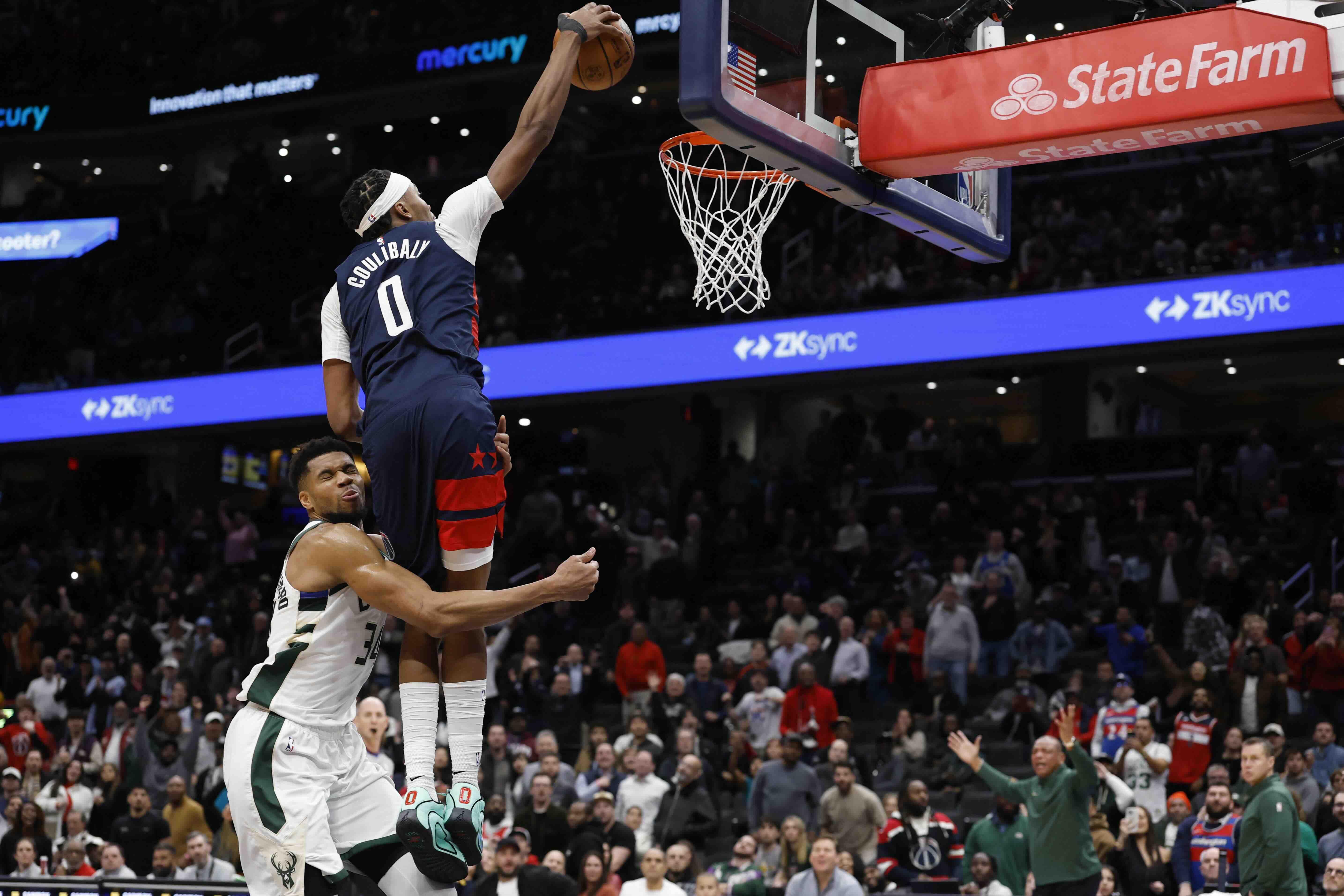NBA: CJ McCollum, Wizards surge past Bucks in 4th quarter
