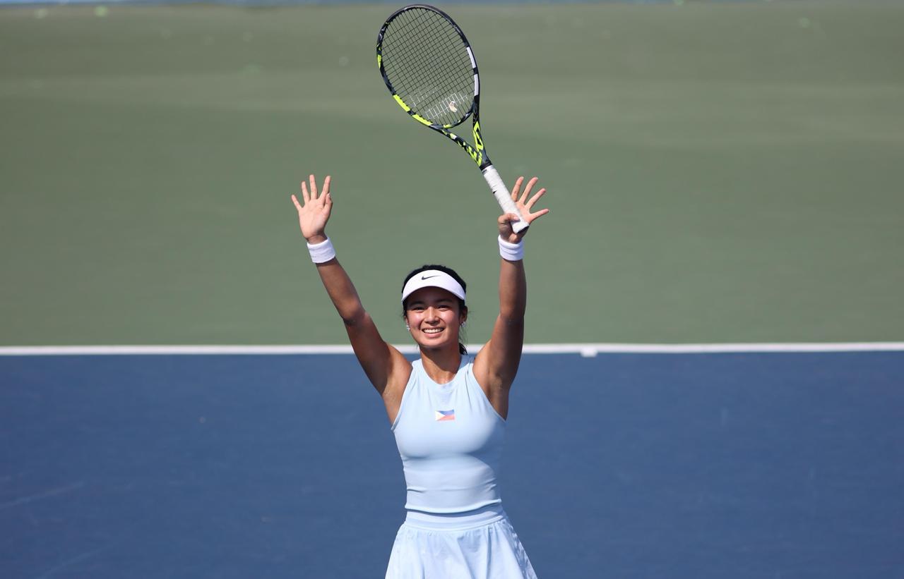 Alex Eala at the 2025 SEA Games semifinals