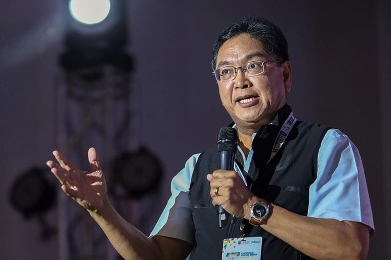 CBCP appoints first lay communications officer