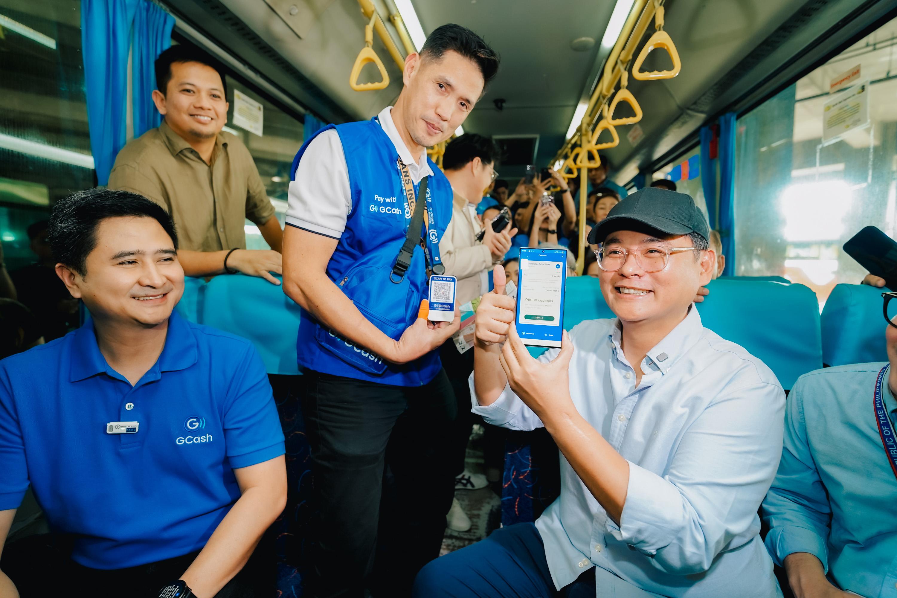 Commuters can now Scan to Pay via QR for rides at EDSA Busway