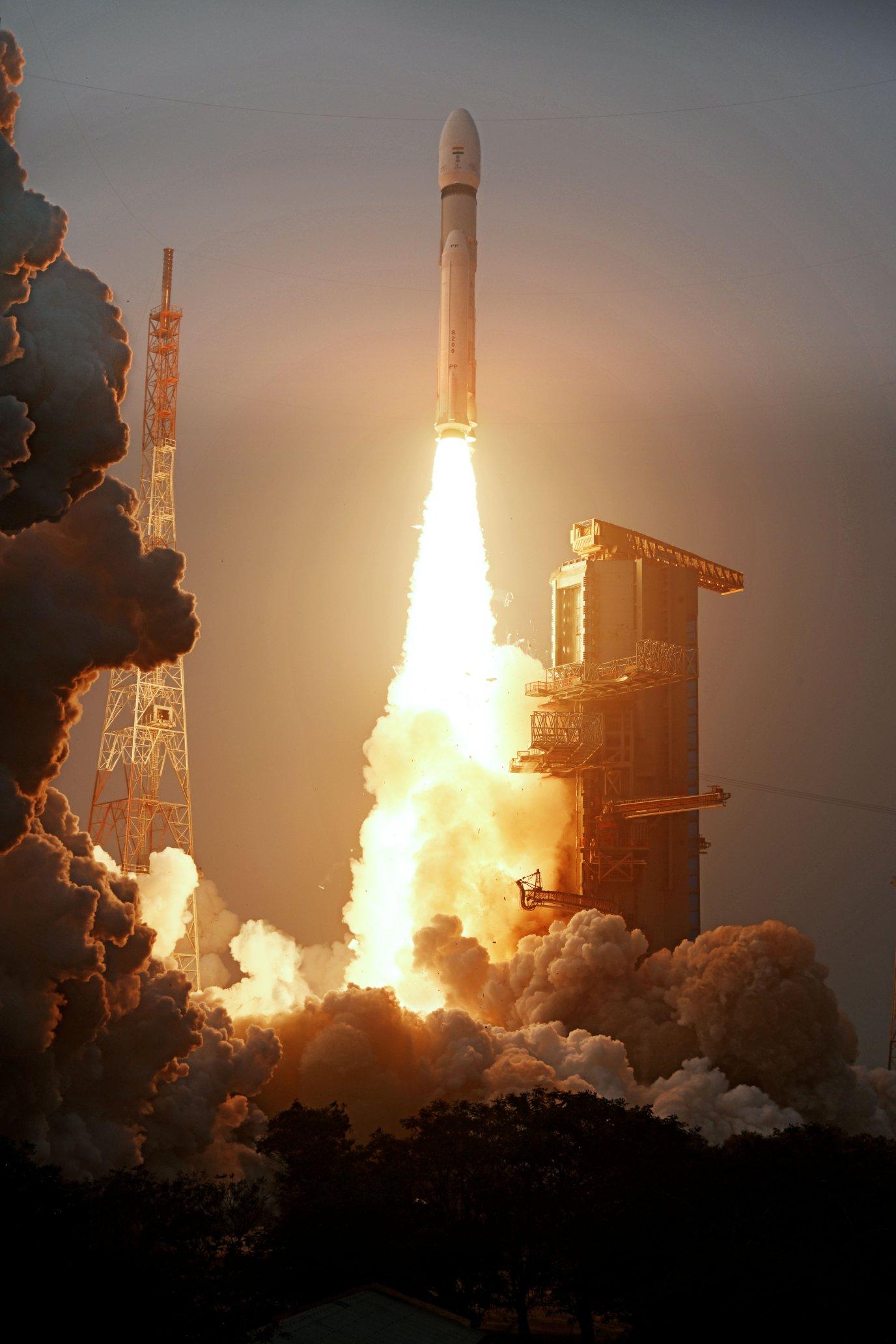 India space agency launches its heaviest satellite