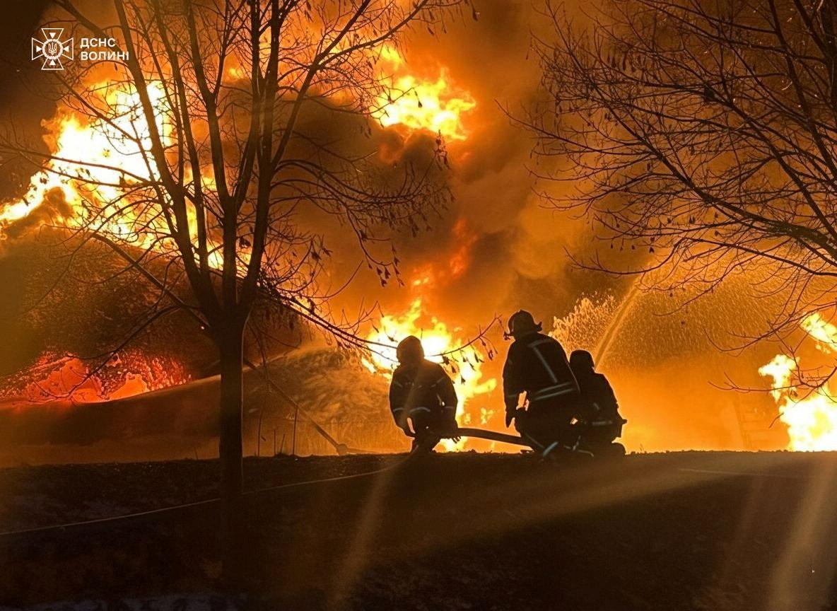 Russia and Ukraine trade allegations of civilian attacks on New Year’s Day