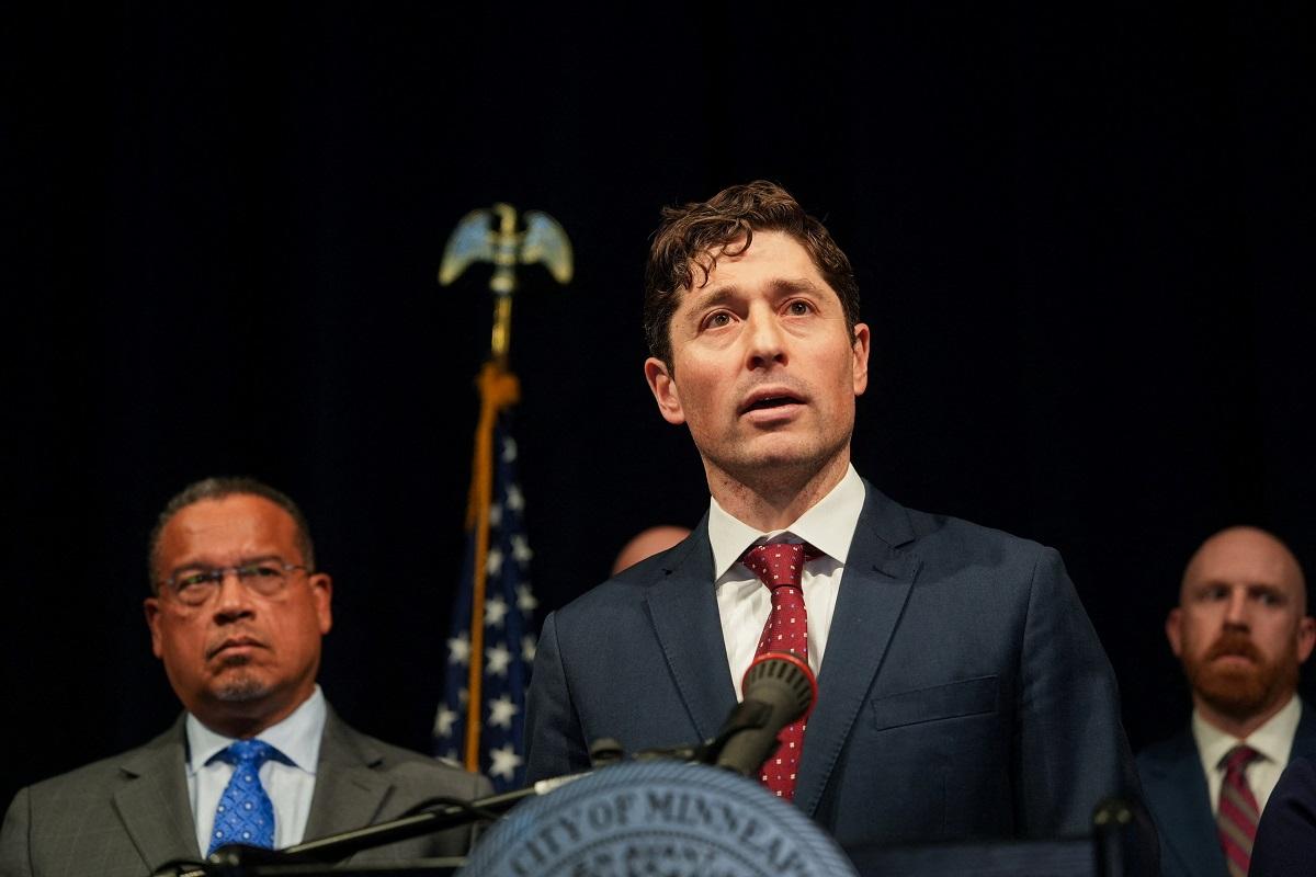 Trump accuses Minneapolis mayor of ‘playing with fire’