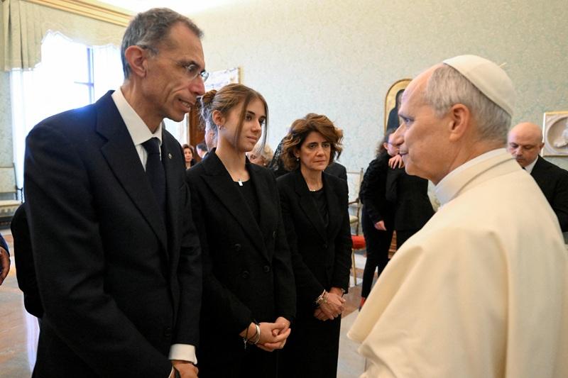 Pope Leo offers comfort to families of Swiss fire victims