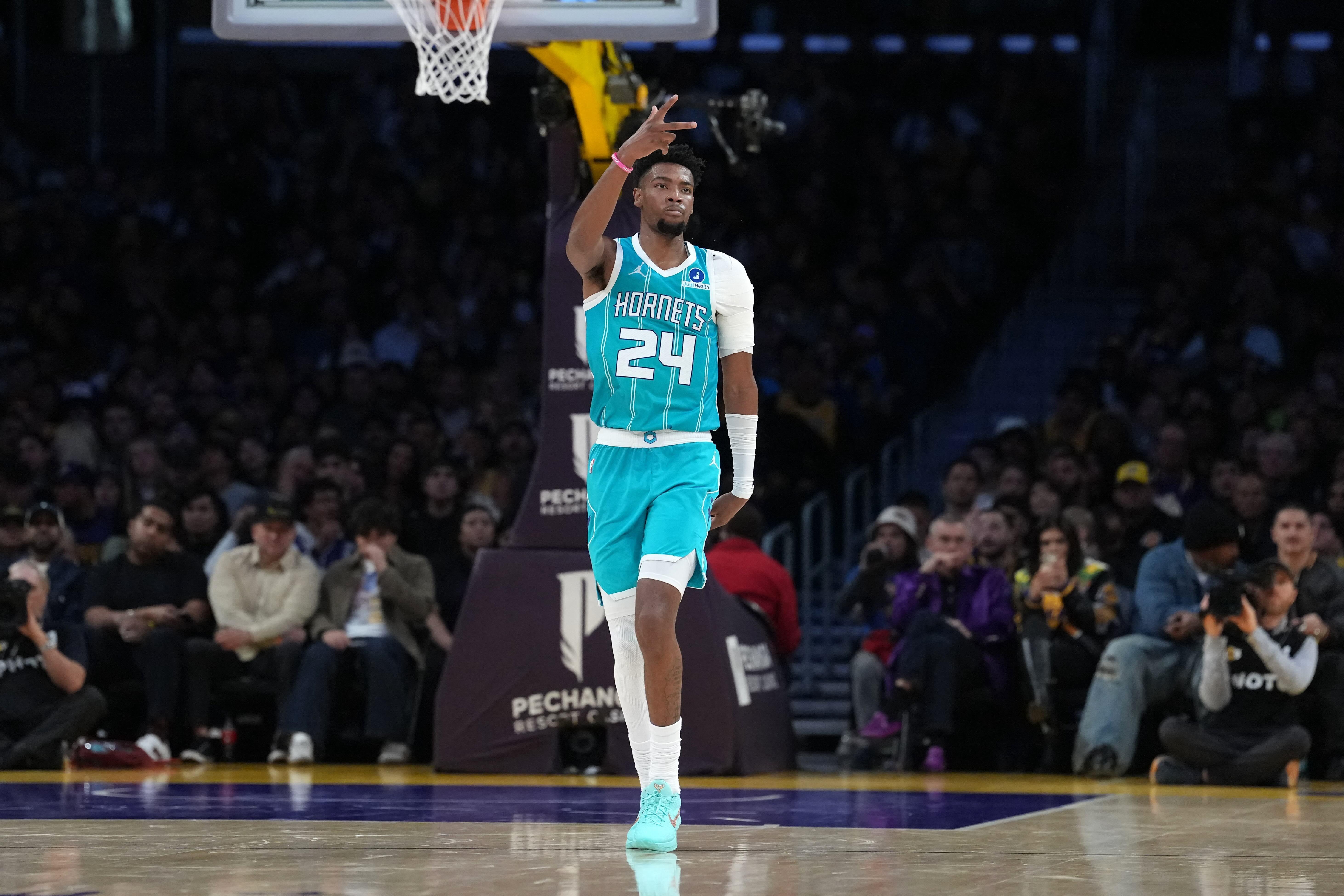 NBA: Hornets dominate from the start, beat Nuggets for first time in nine tries