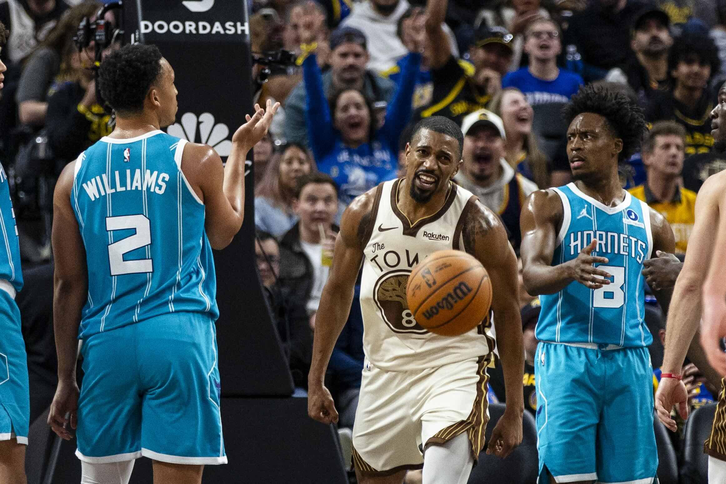 NBA: Eight Warriors score at least 10 points in win over Hornets