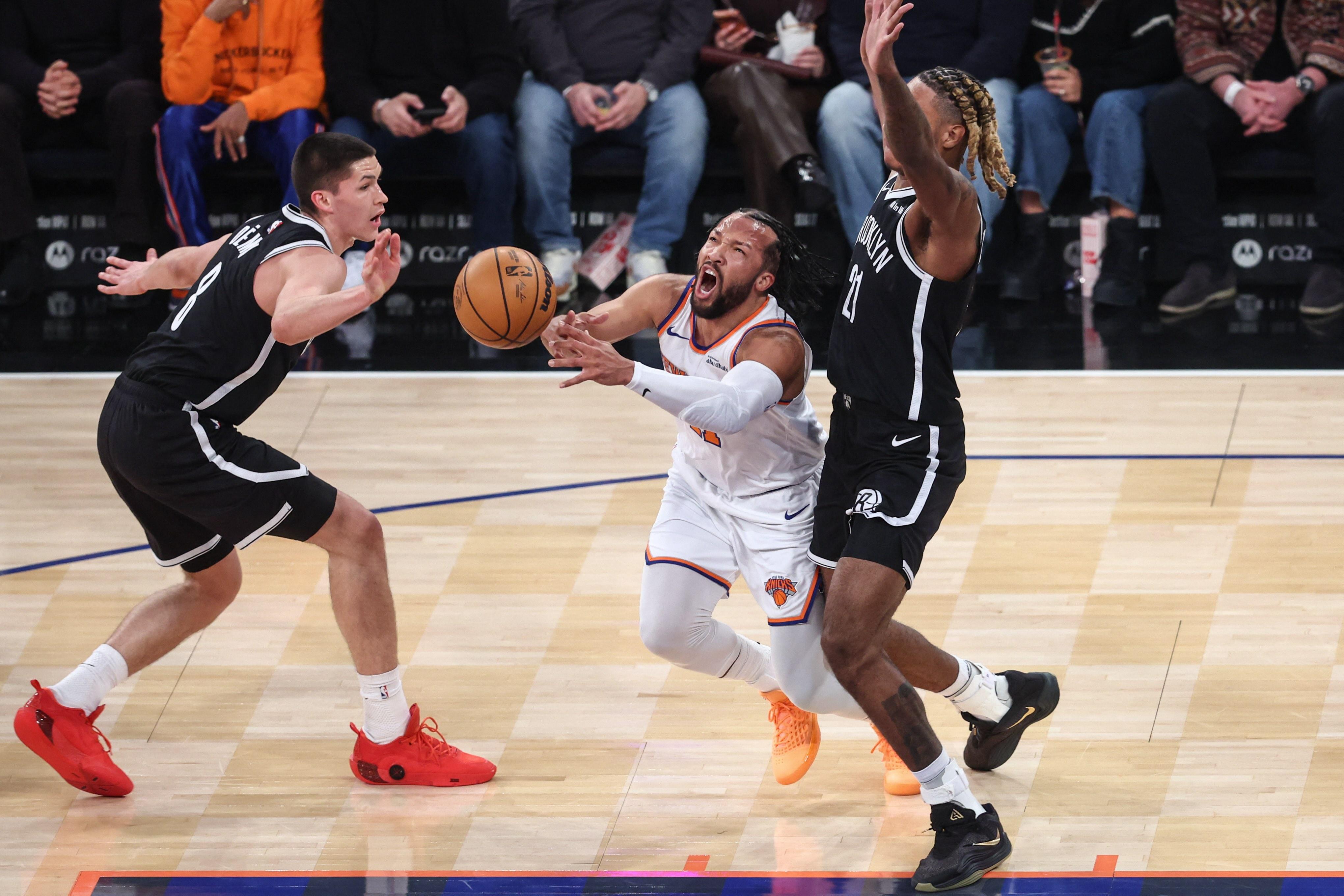 NBA: Knicks snap losing streak with historic beatdown of Nets