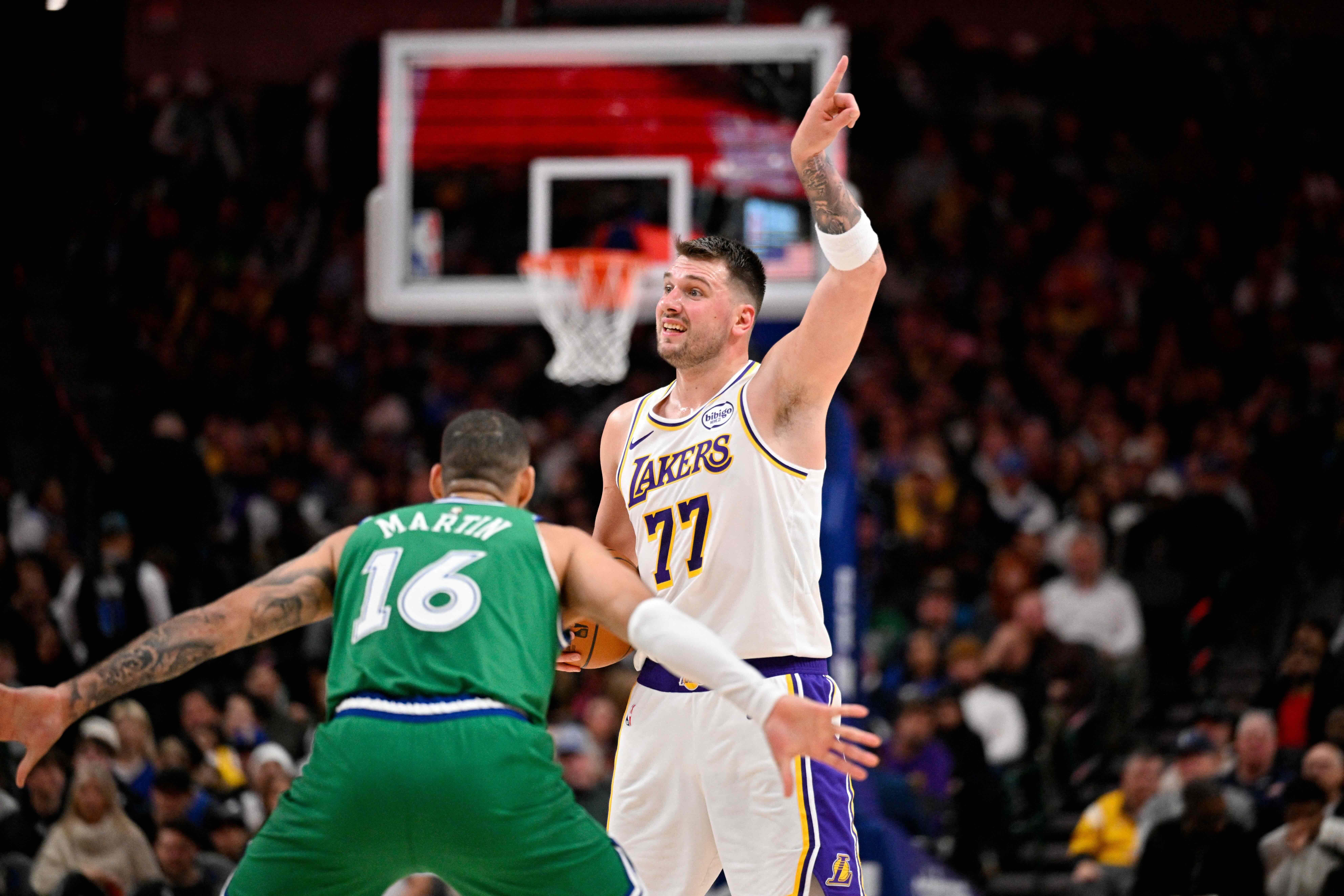 NBA: Luka Doncic leads Lakers' comeback over Mavs in 2nd return to Dallas