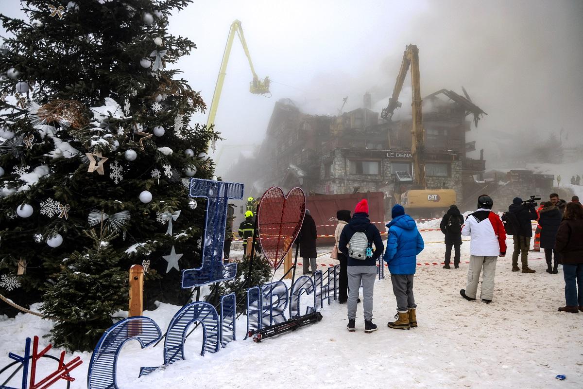 Fire hits luxury hotel in French Alps, no injuries but scores evacuated
