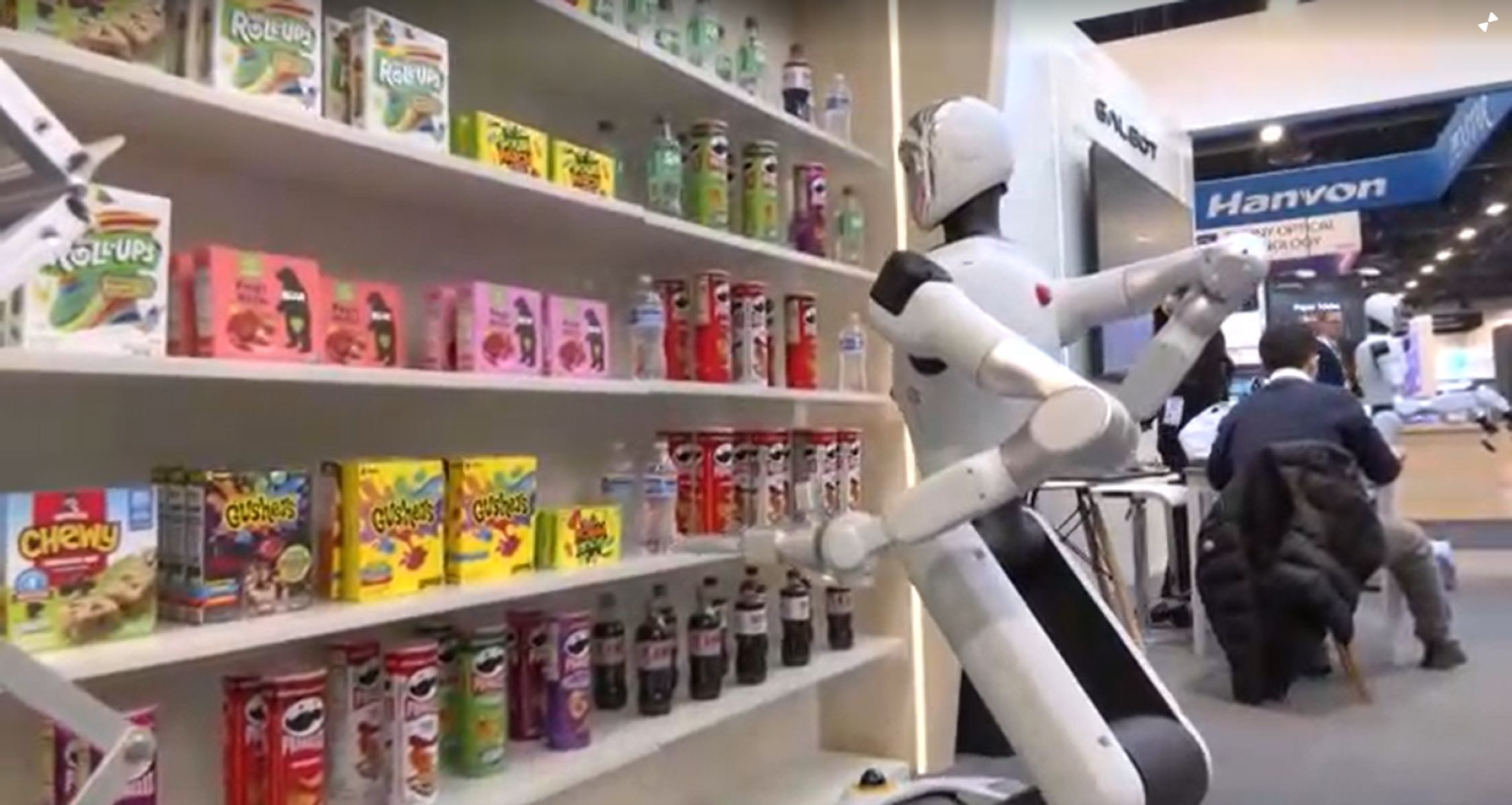 Humanoid robots deal cards, grab groceries at CES