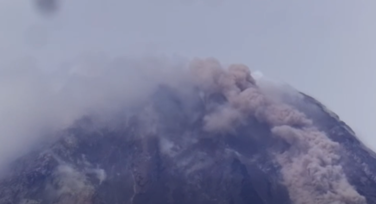 Alert Level 3 raised in Mayon Volcano