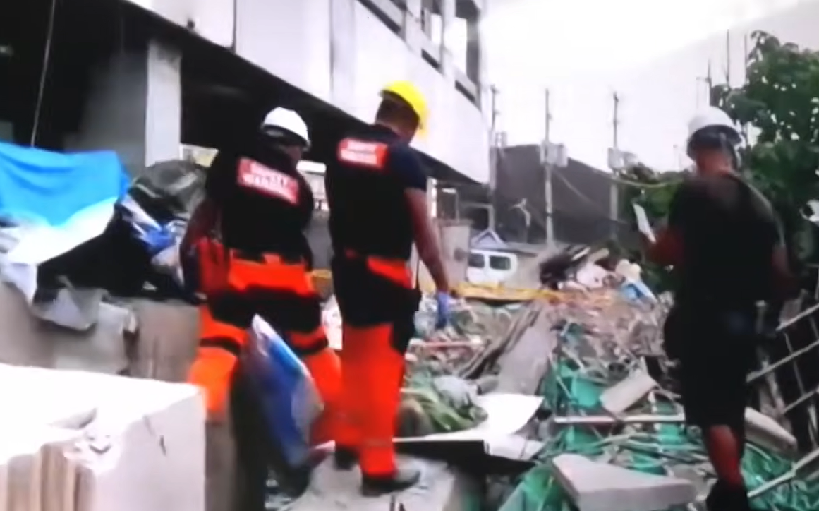 2 workers pinned to death by falling bags of cement at Cebu site