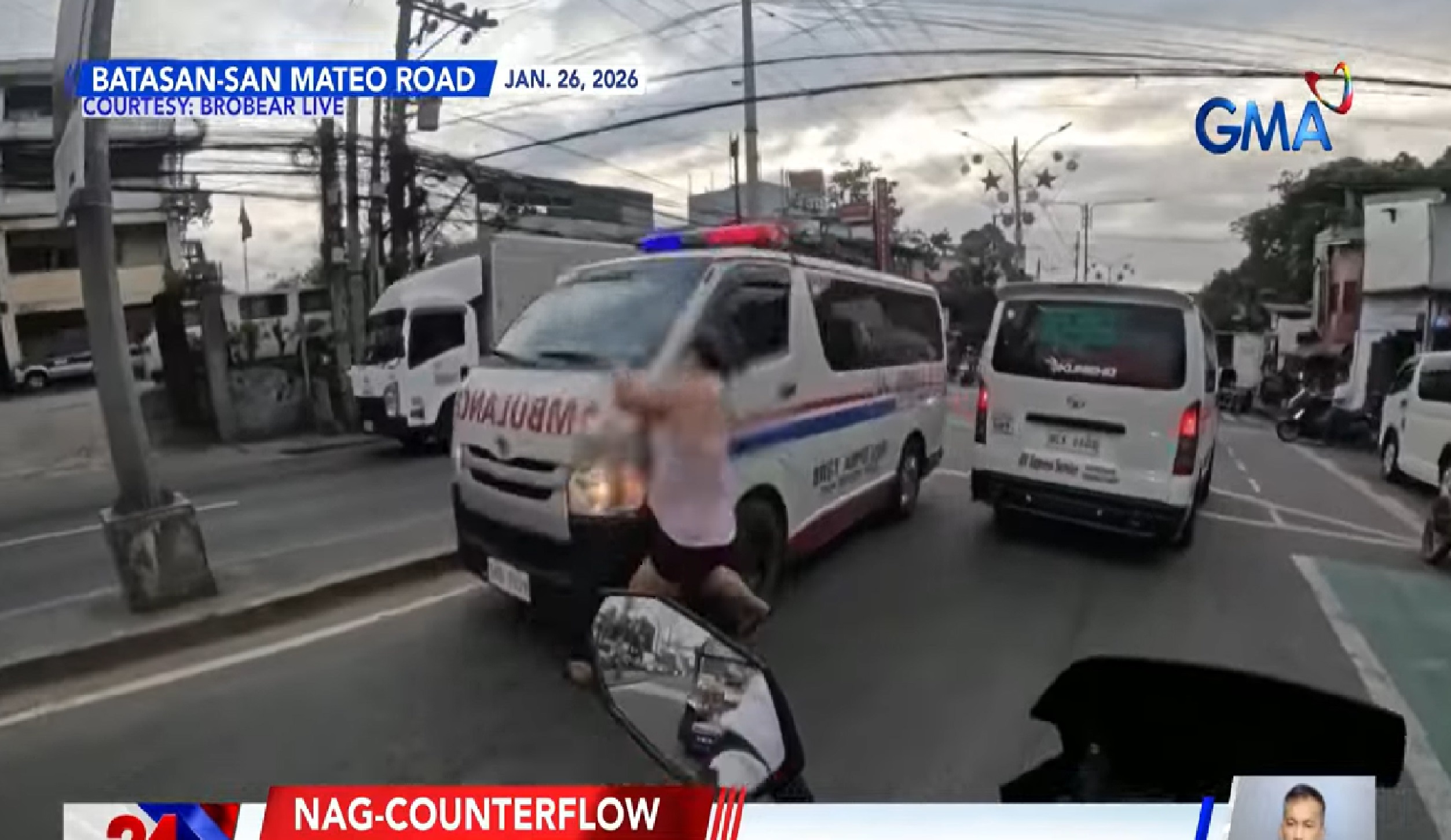 Babae, nabundol ng ambulansiyang nag-counterflow sa Rizal