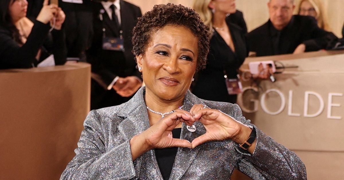 83rd Golden Globe Awards: Behind the scenes, red carpet and backstage highlights