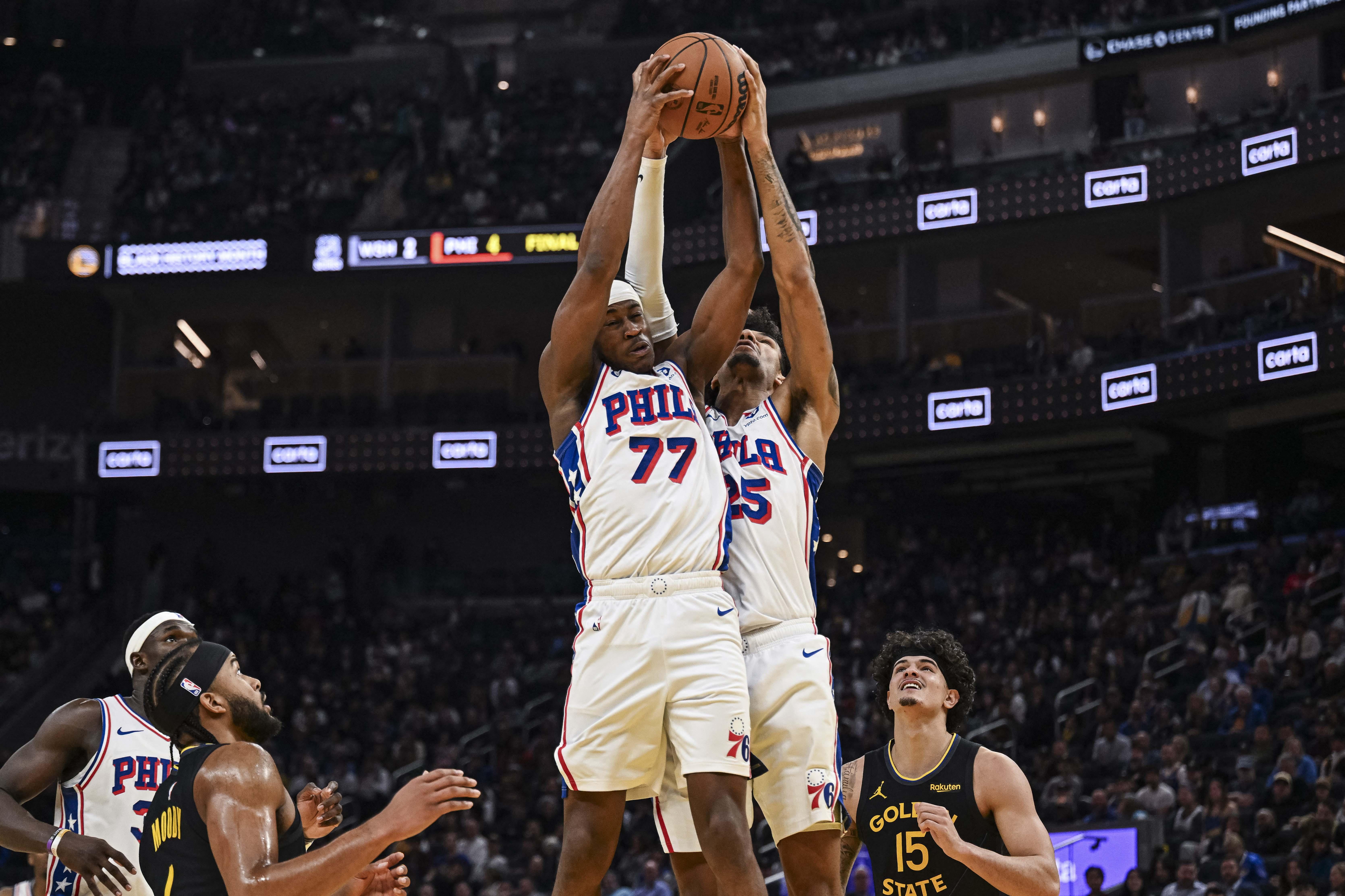 NBA: VJ Edgecombe and Dominick Barlow of the 76ers