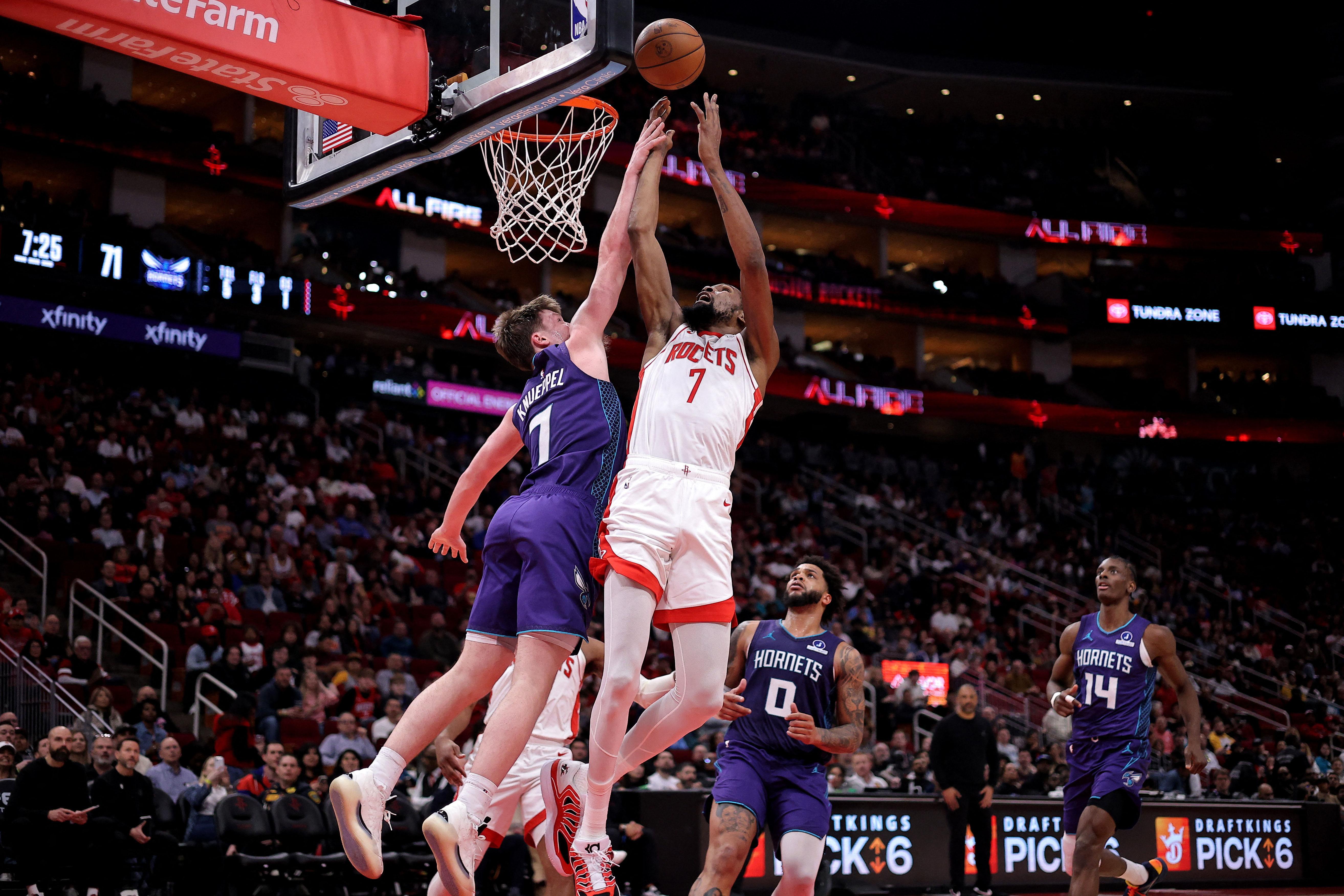 NBA: Rockets' Kevin Durant vs Hornets' Kon Knueppel