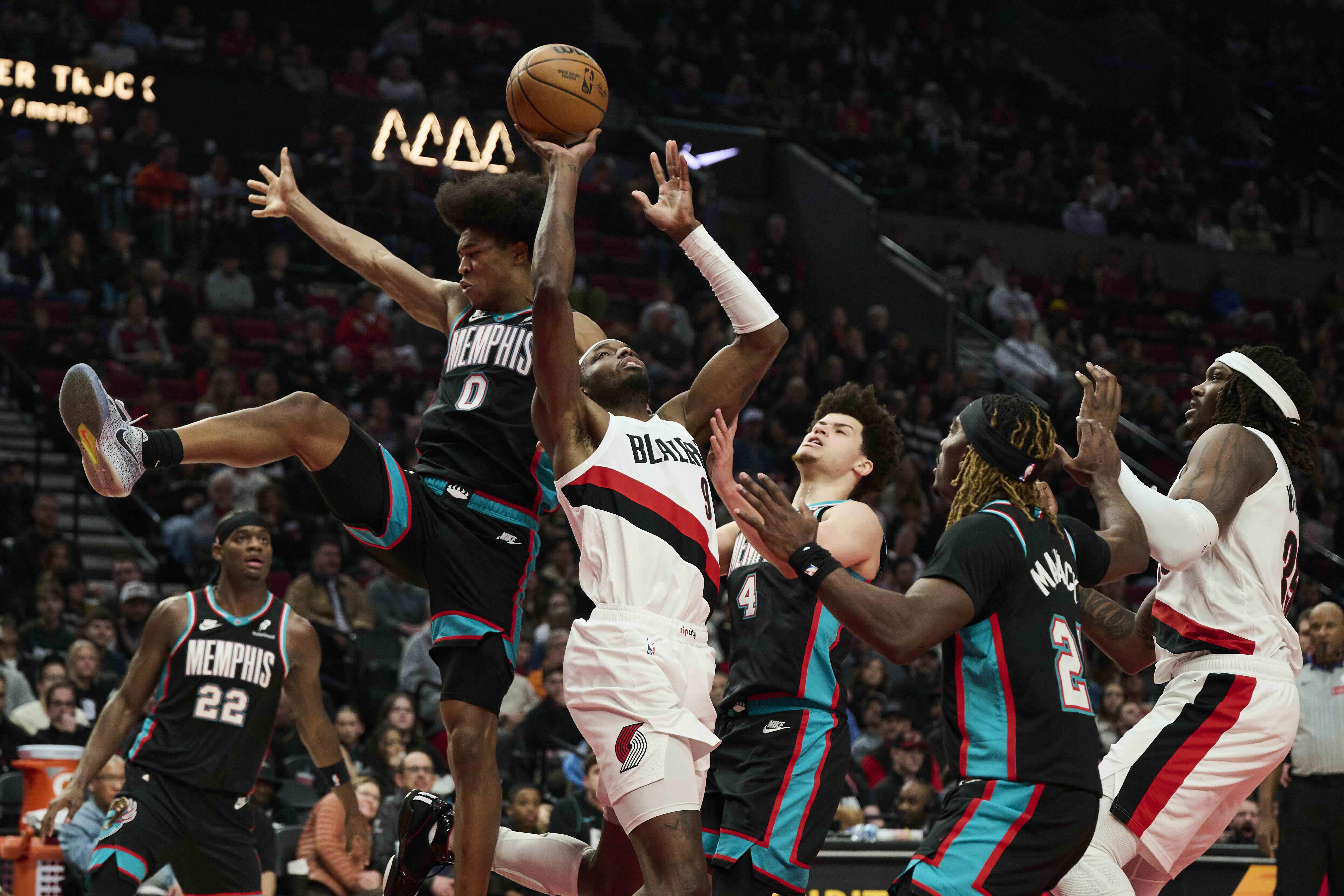 NBA: Blazers blow out Grizzlies in first of back-to-back tilts