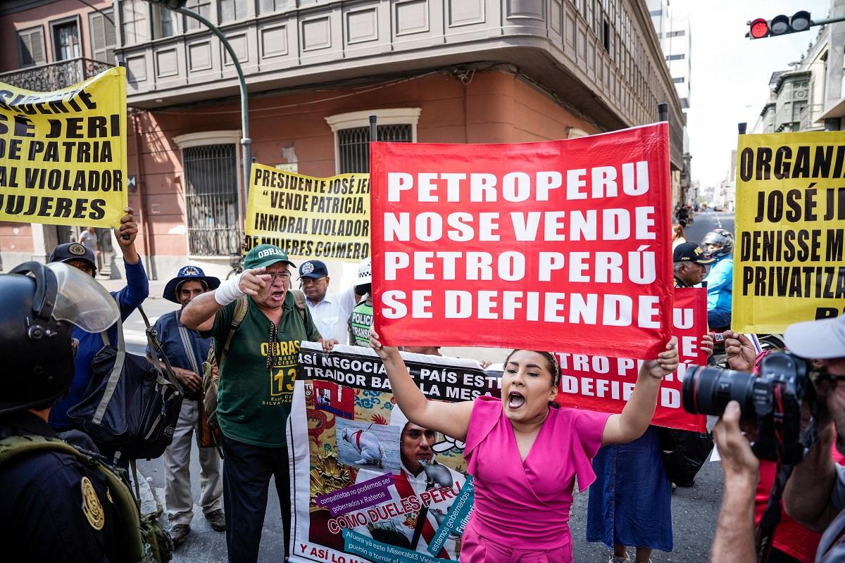 Peru's congress begins debating removal of President Jeri