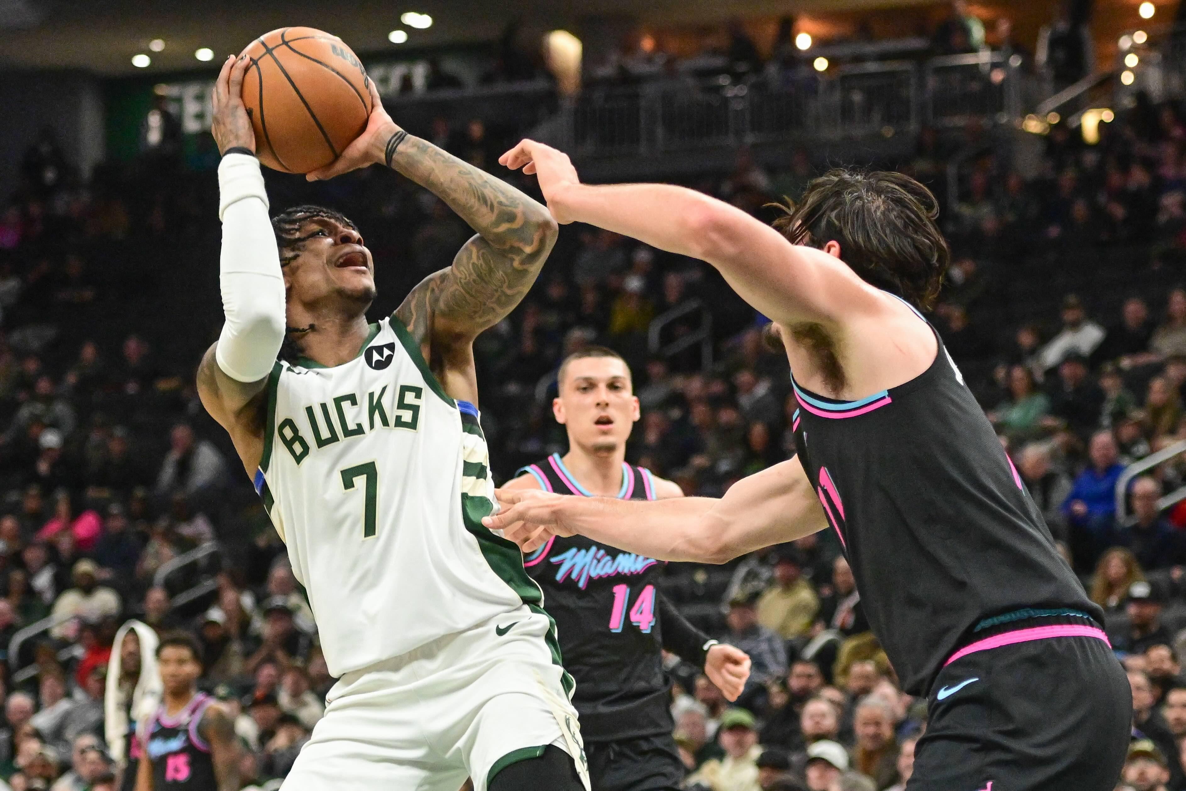 NBA: Bucks outlast Heat, win again without Giannis Antetokounmpo