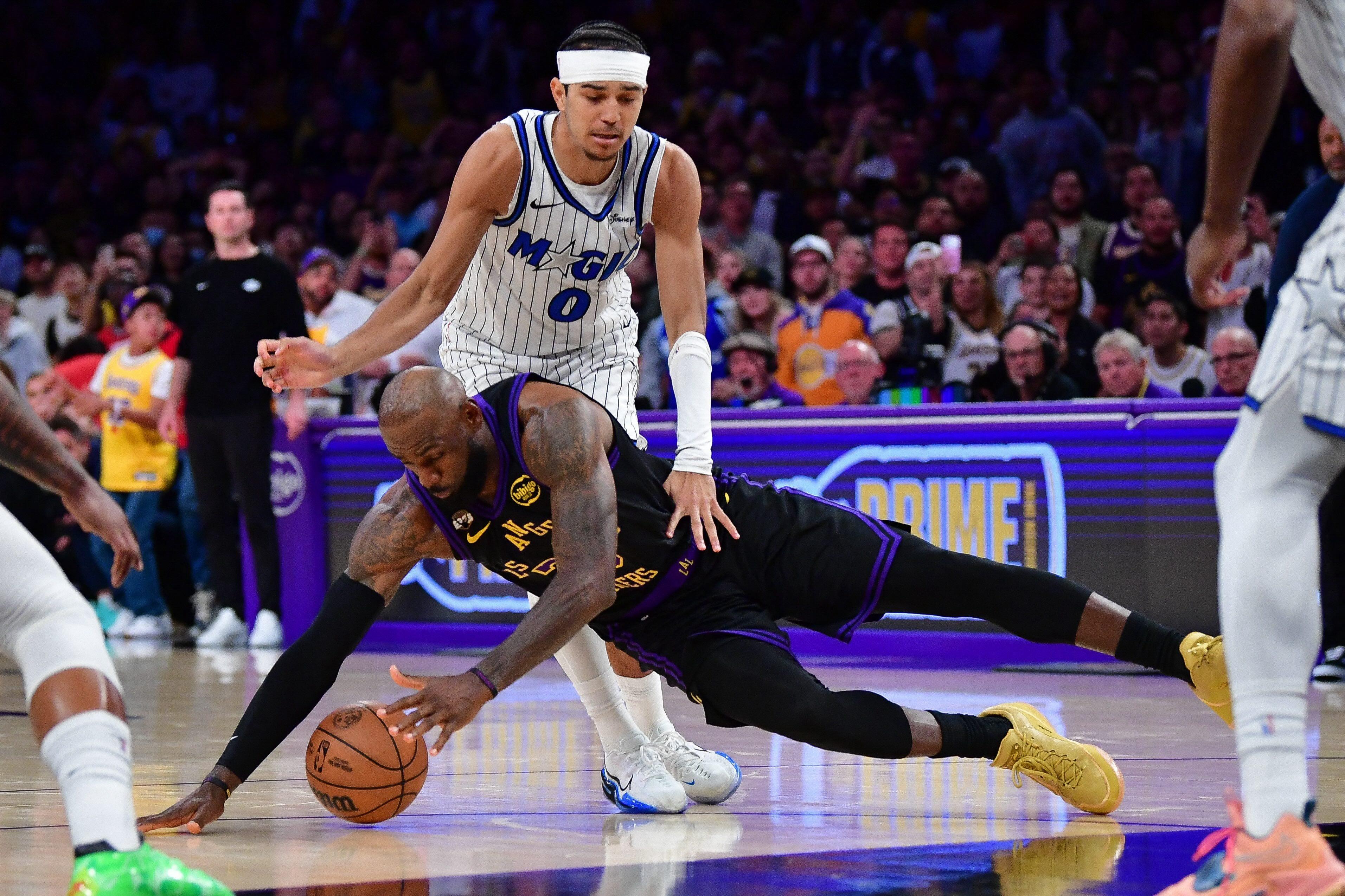 NBA scores: Lakers vs Magic, Pelicans vs Warriors, and other games