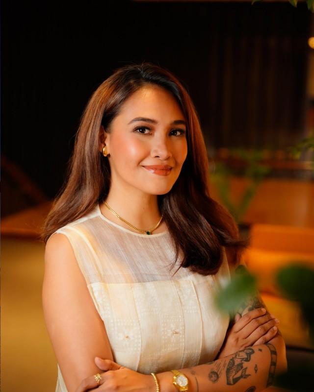 Cat Trivi&Atilde;&plusmn;o, co-founder of MindNation, leads a powerful panel on mental health in the digital age.