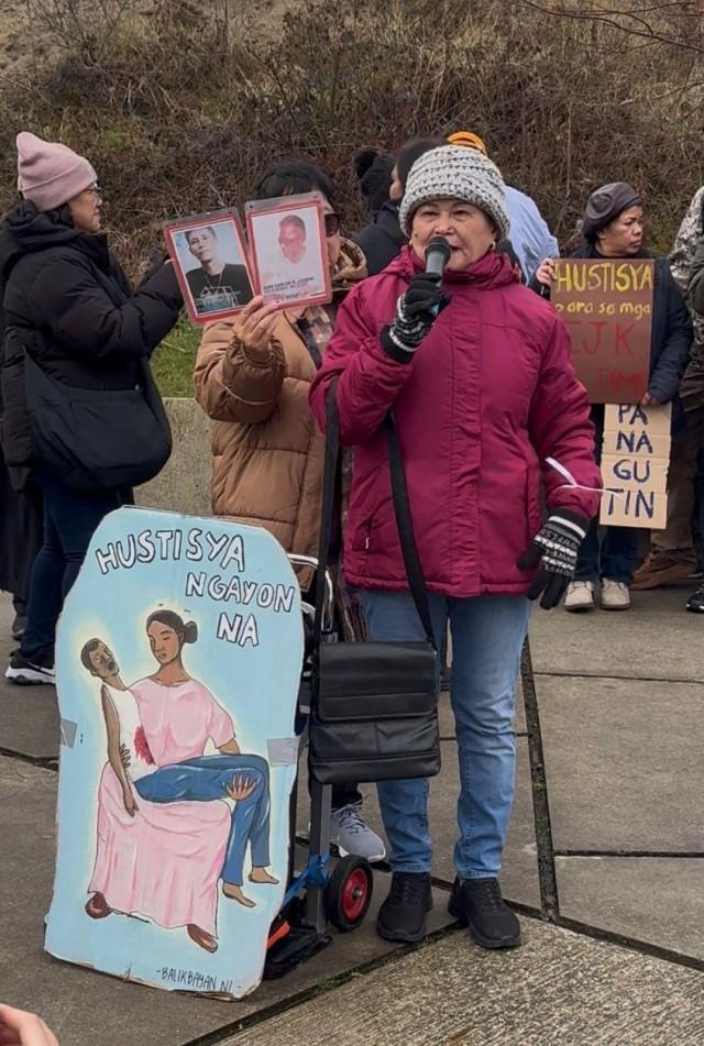 Tulad ng arawâkanina ang ulan, ngayon nagpakita ang arawâibig sabihin nakikita na po namin ang liwanag ng hustisya, said Llore Pasco at the rally outside the ICC. Jay-vee Marasigan Pangan