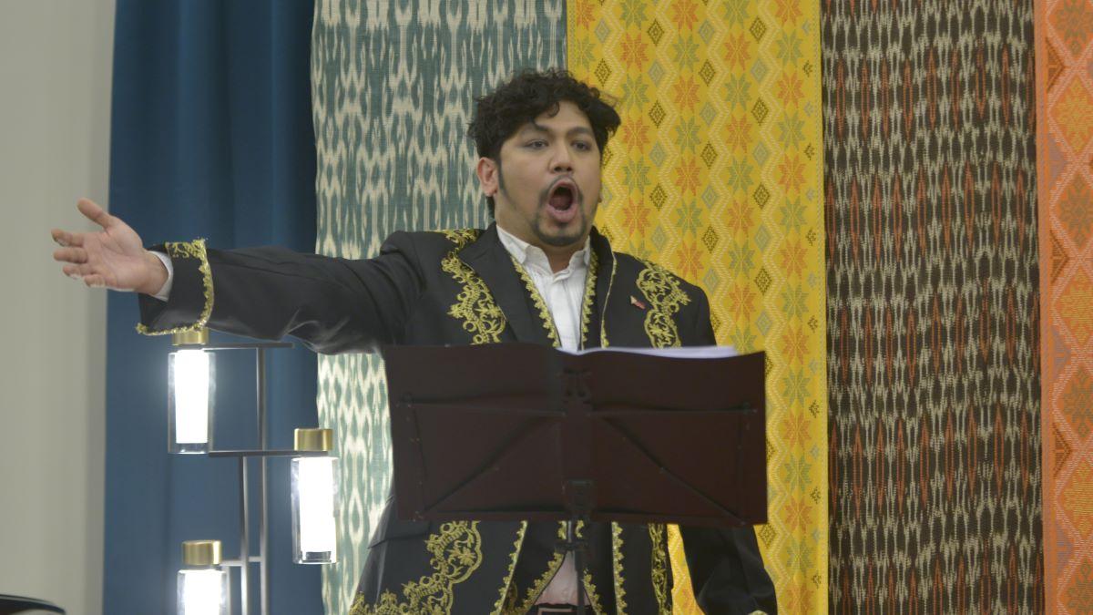 Filipino baritone Cipriano 'Zip' de Guzman wows in Rome concert