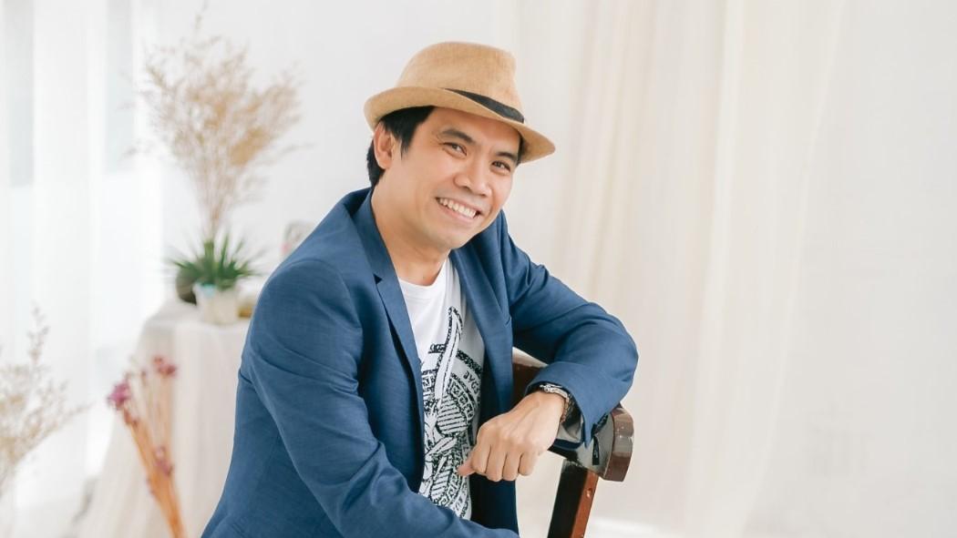 Former hog wash collector rises as Pinoy healthcare worker in Saudi Arabia