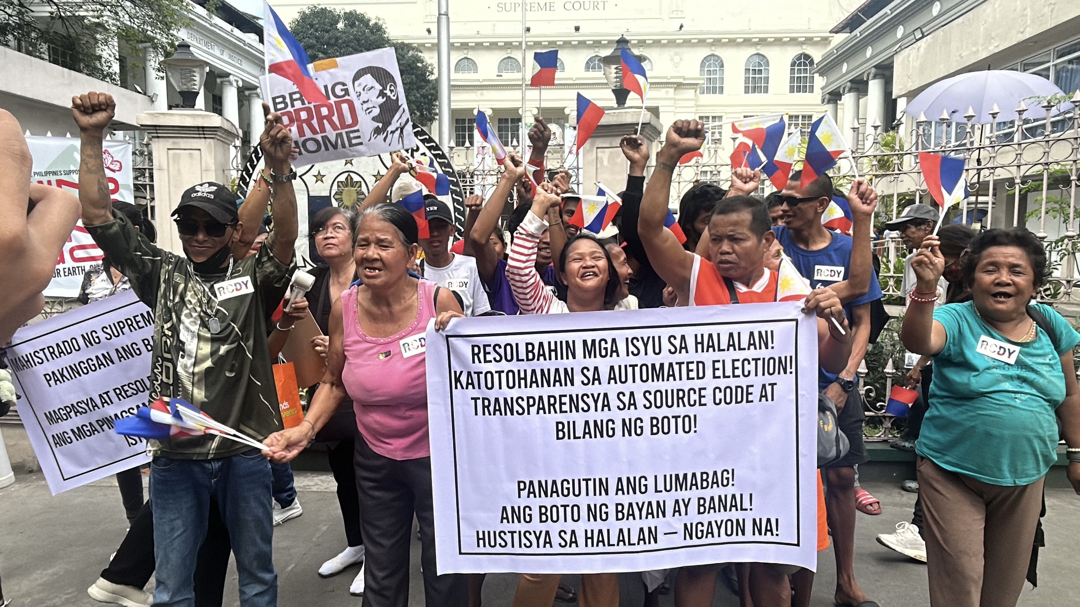 Duterte supporters call on SC to act on pending petitions