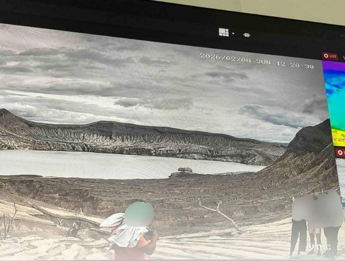 PCG, PHIVOLCS probing entry of 4 foreign tourists into Taal Volcano danger zone