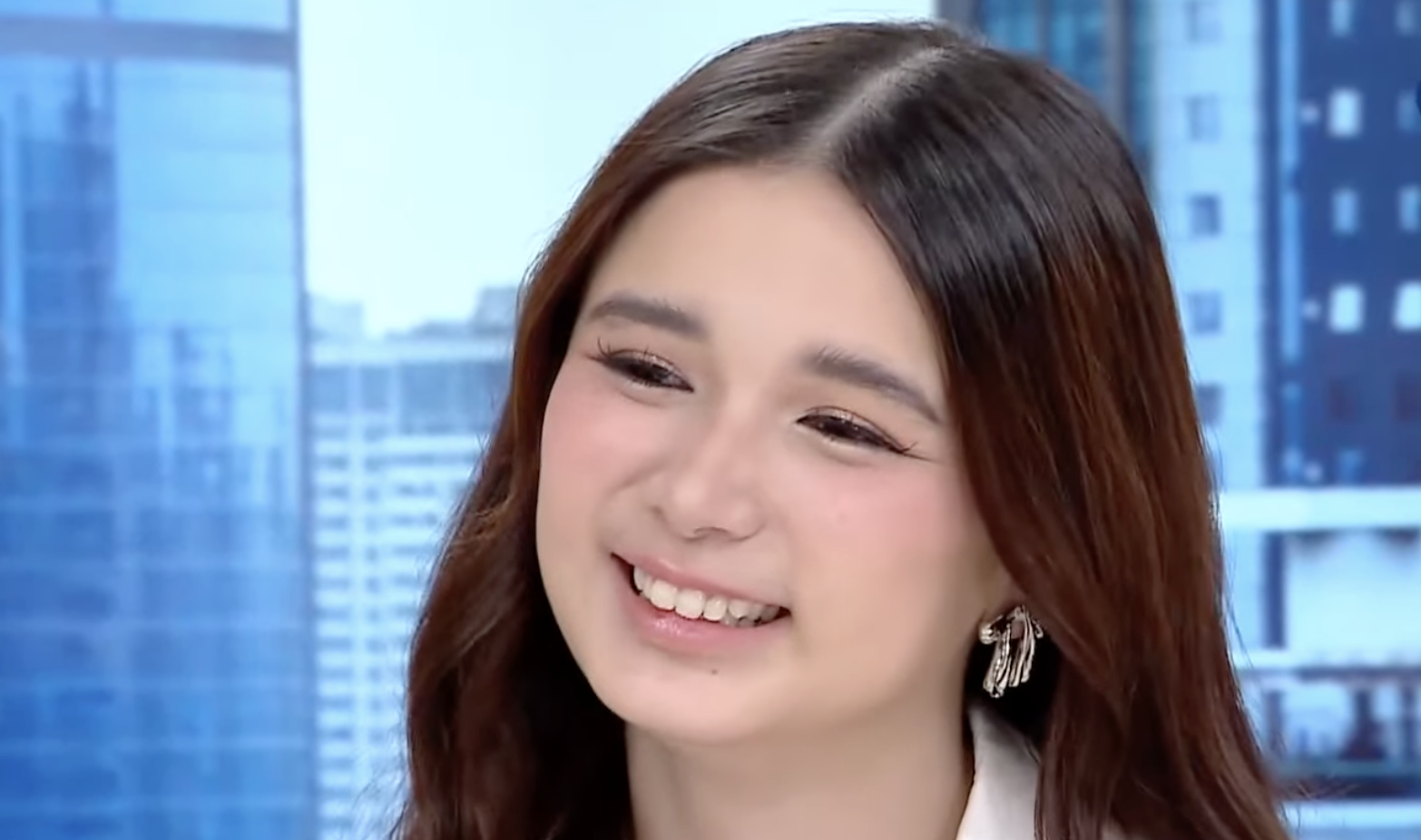 Sofia Pablo talks about relationship status with Allen Ansay: 'I'm single but unavailable'