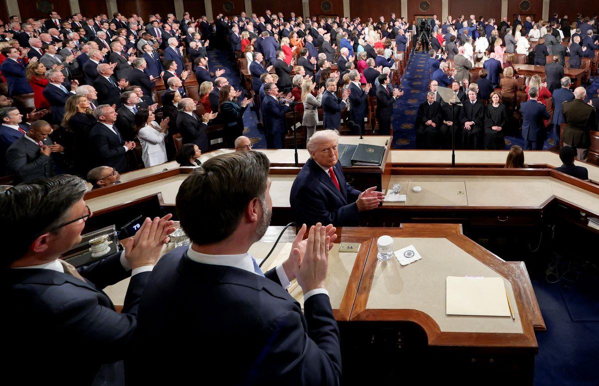 Trump touts economic record in State of the Union, seeks reset