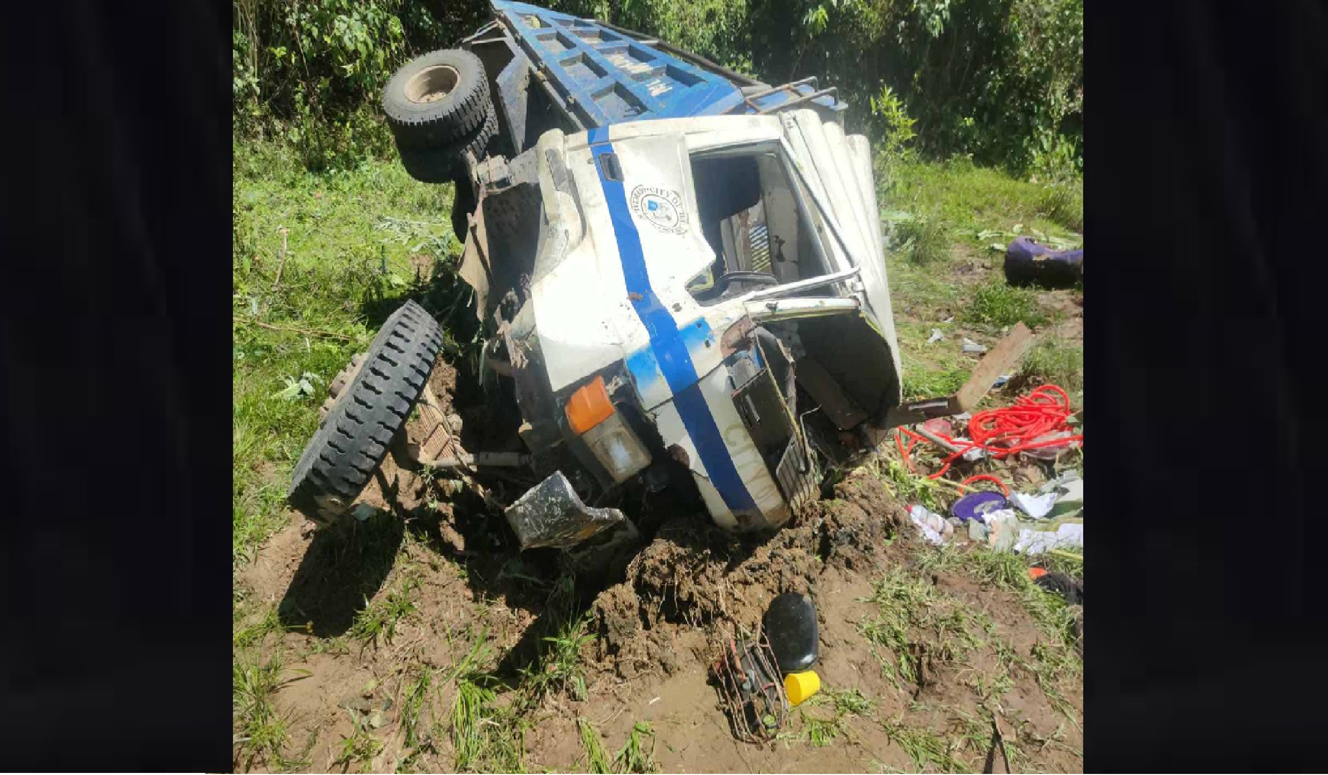 9, patay nang mahulog ang isang dump truck sa bangin sa Bayawan, Negros Oriental
